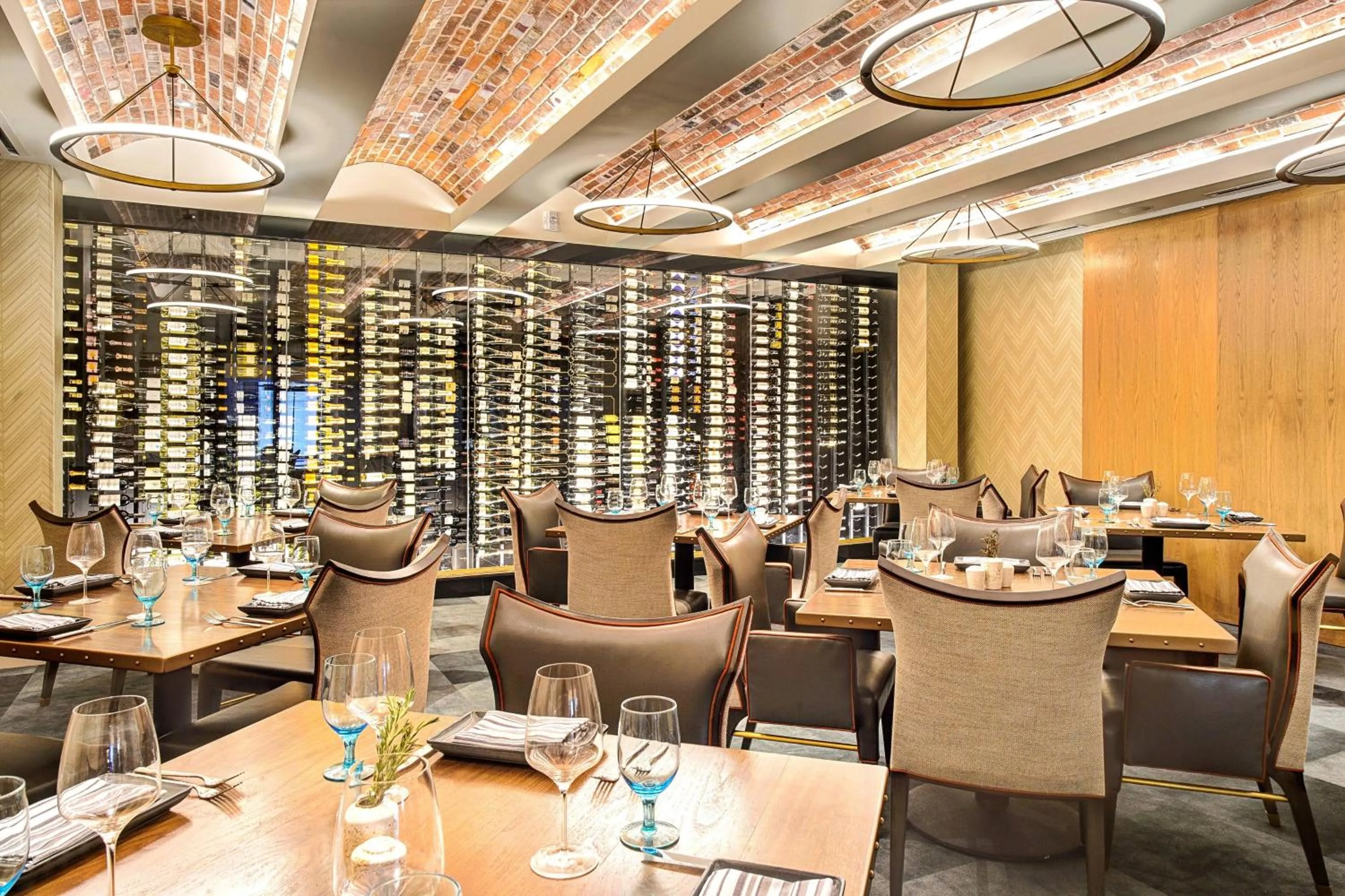 Meeting/conference room in WATERMARK Baton Rouge, Autograph Collection