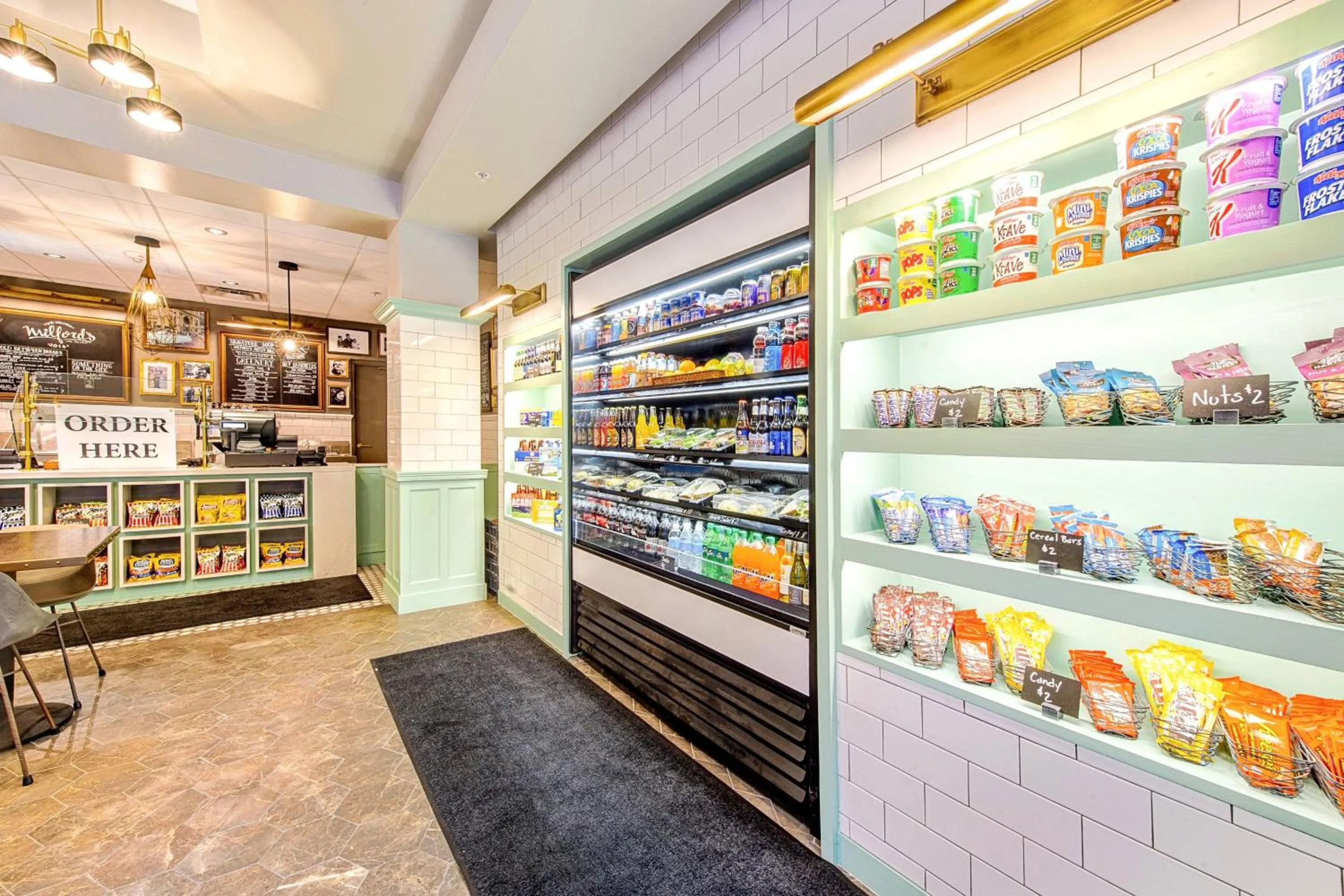 Restaurant/places to eat in WATERMARK Baton Rouge, Autograph Collection