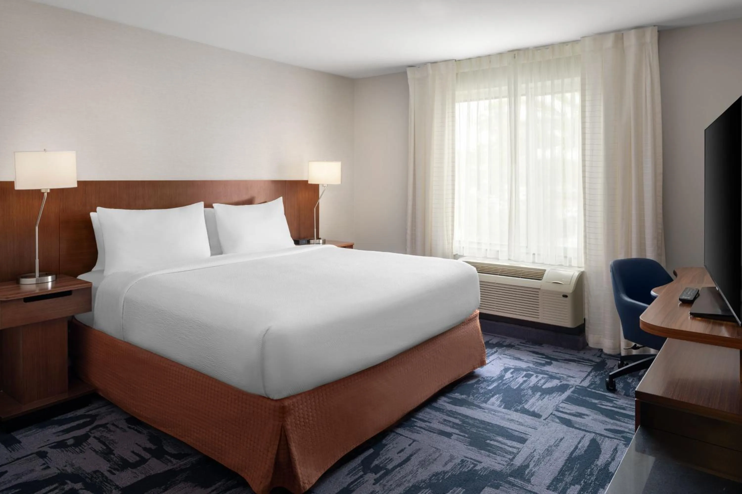 Photo of the whole room, Bed in Fairfield Inn & Suites by Marriott Orlando Kissimmee/Celebration