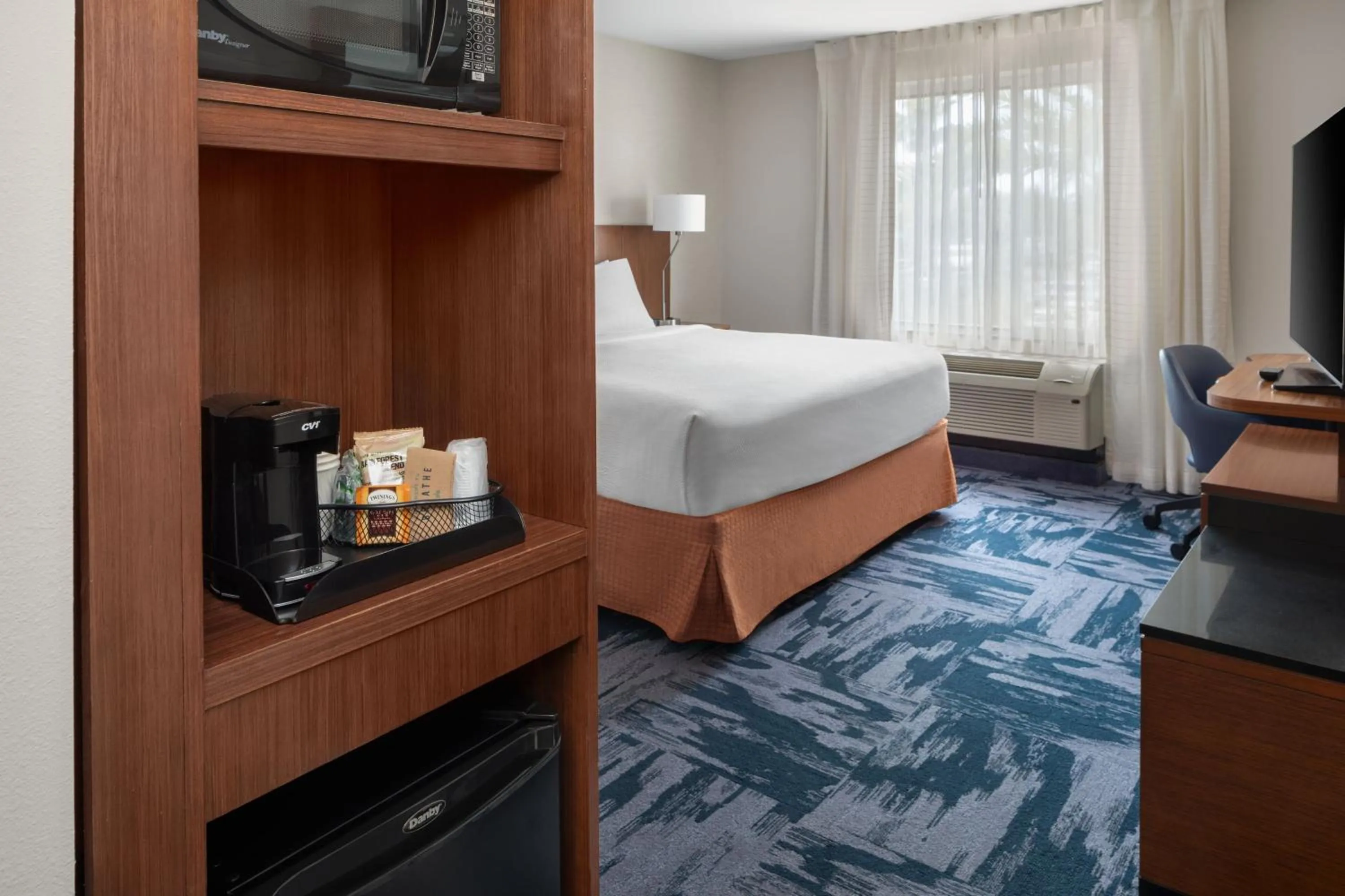Lounge or bar, Bed in Fairfield Inn & Suites by Marriott Orlando Kissimmee/Celebration