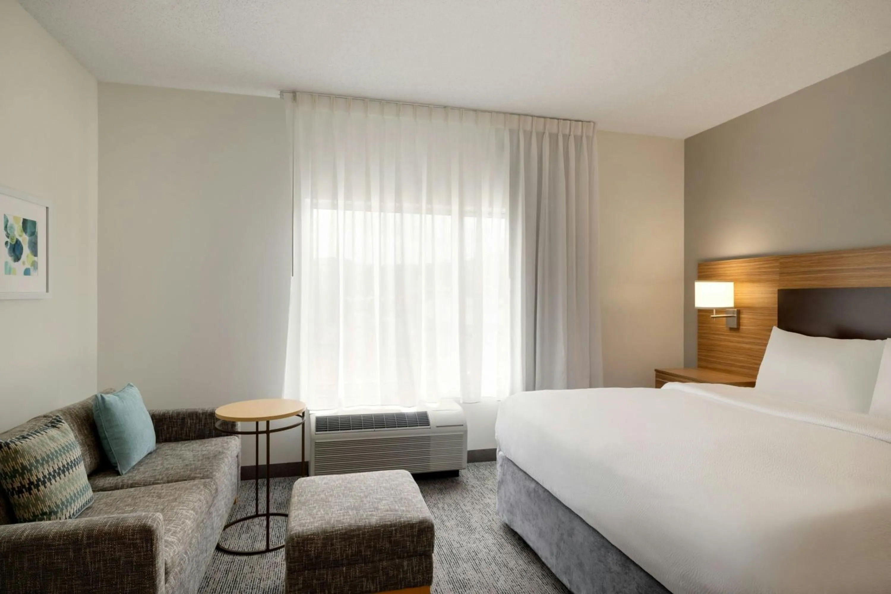 Bedroom, Bed in TownePlace Suites by Marriott Pittsburgh Harmarville
