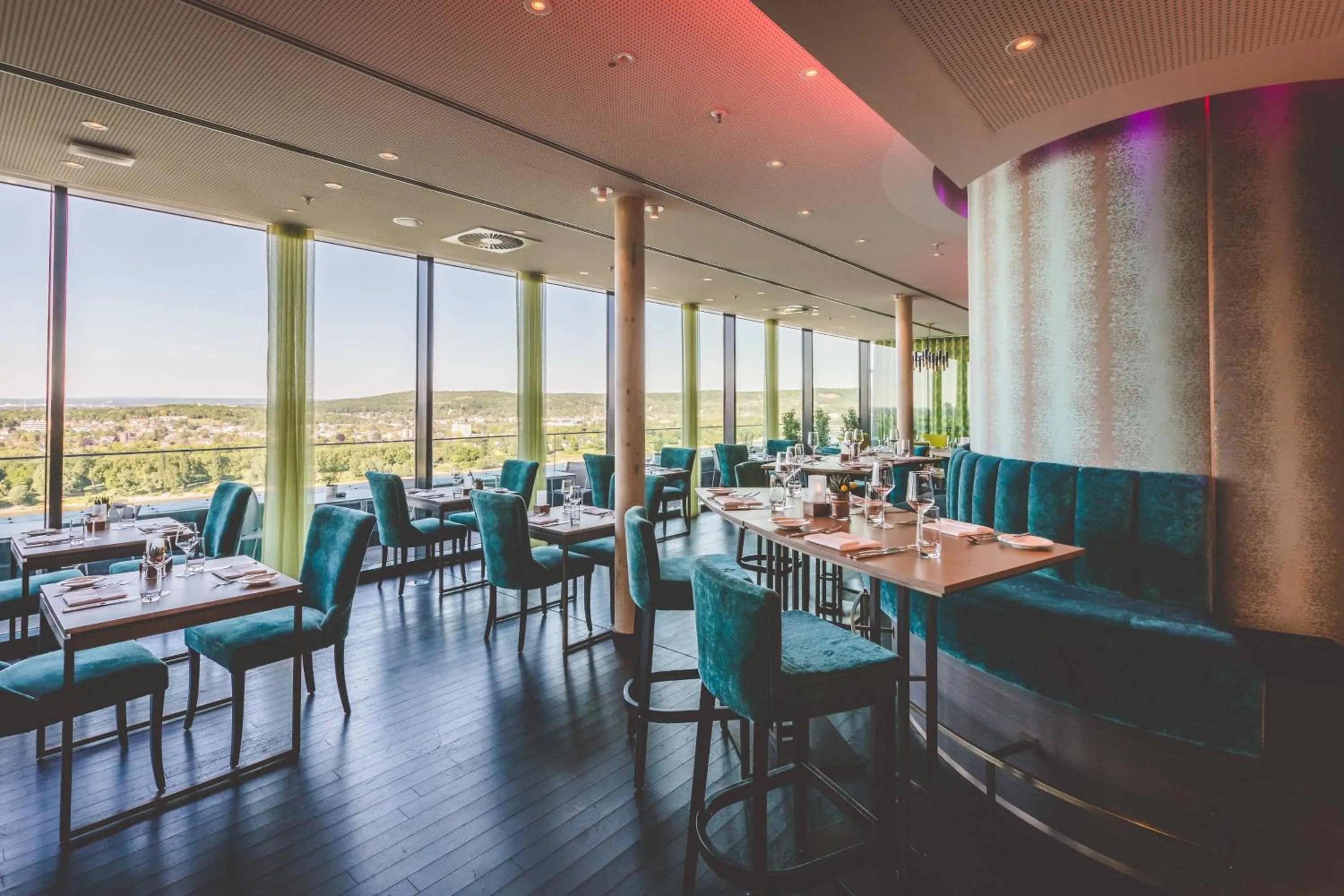 Restaurant/places to eat in Bonn Marriott Hotel