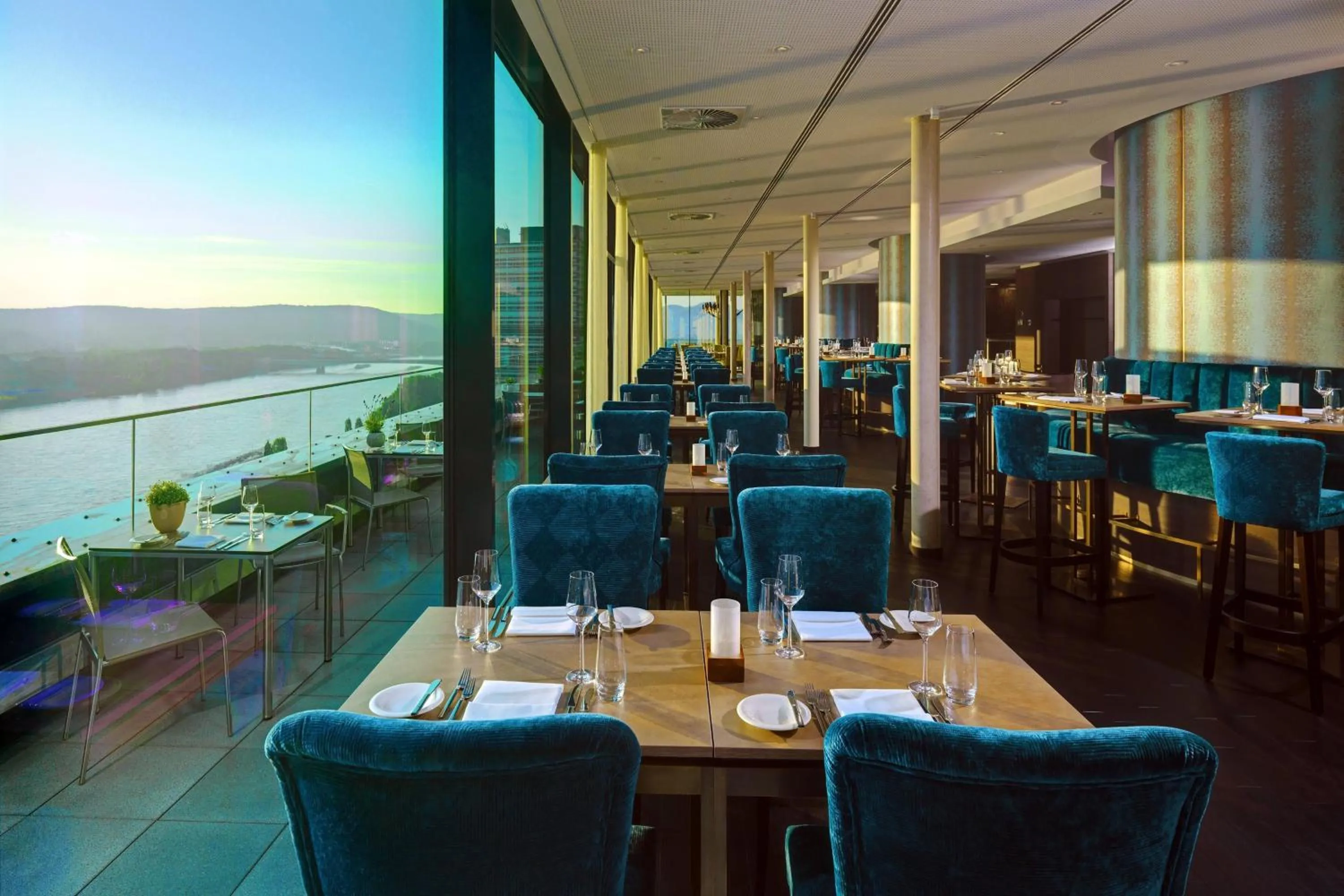 Restaurant/places to eat in Bonn Marriott Hotel