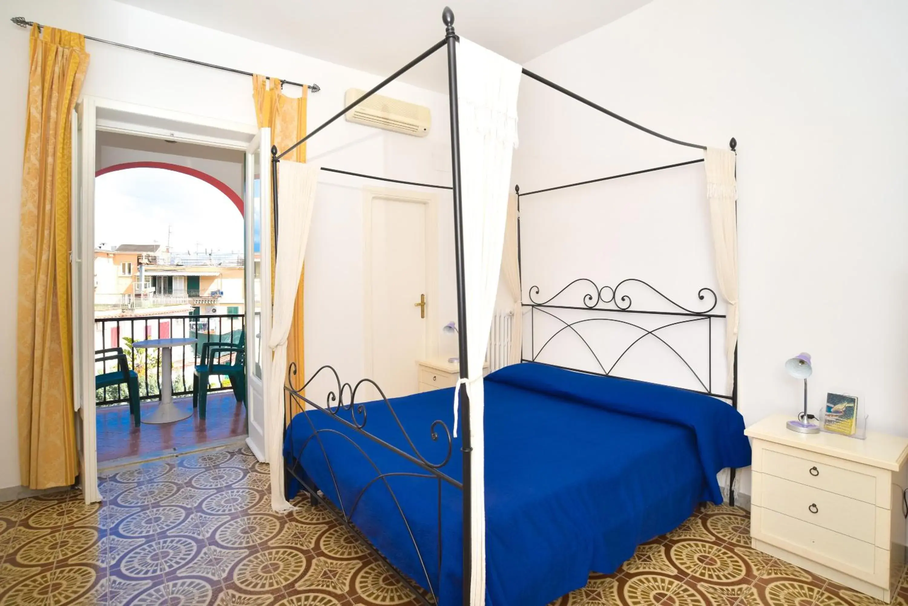Economy Double or Twin Room in Charme Hotel La Villa Tina Economy Double or Twin Room in Charme Hotel La Villa Tina