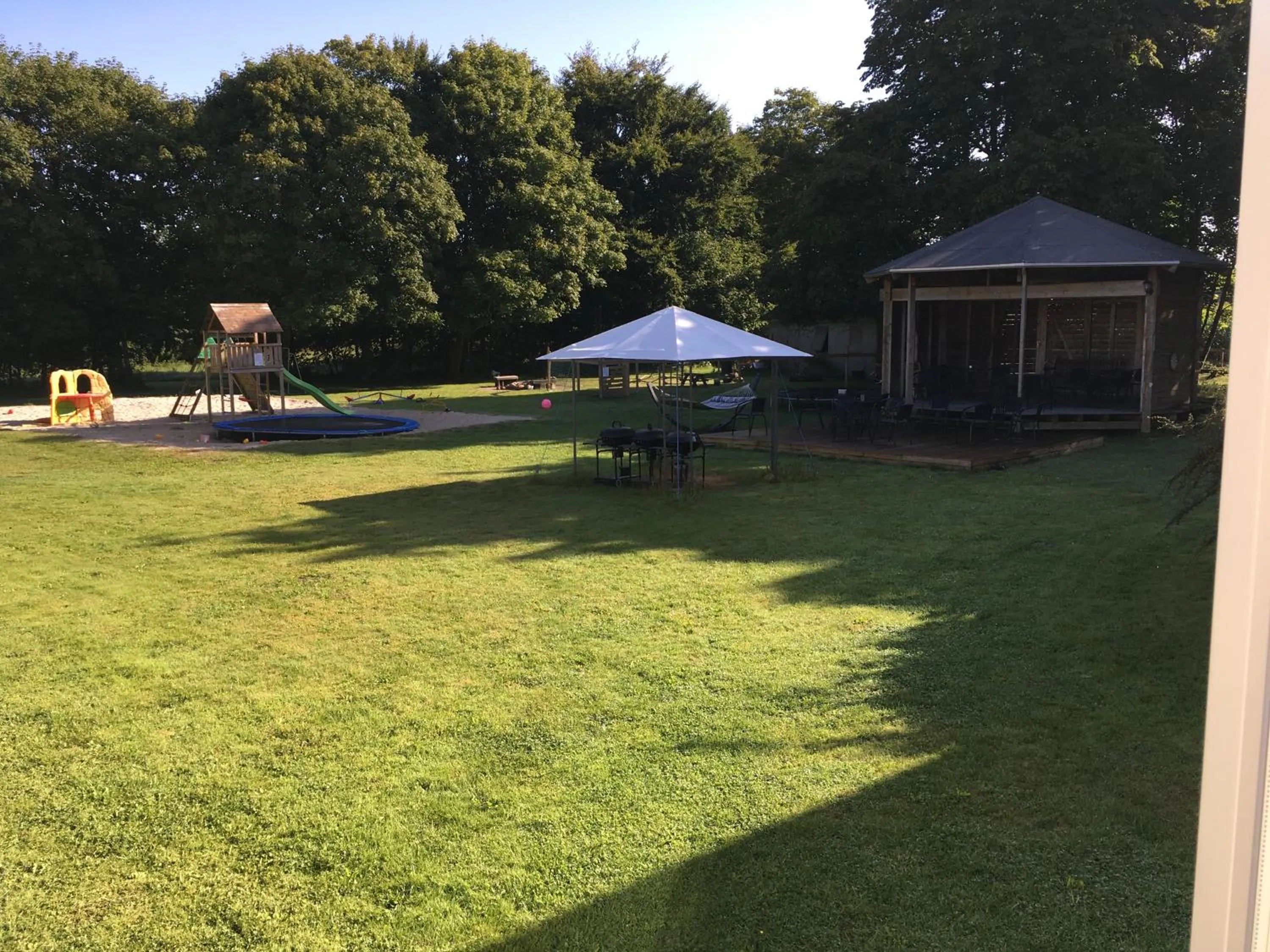 Garden view in Hestkær Family Rooms