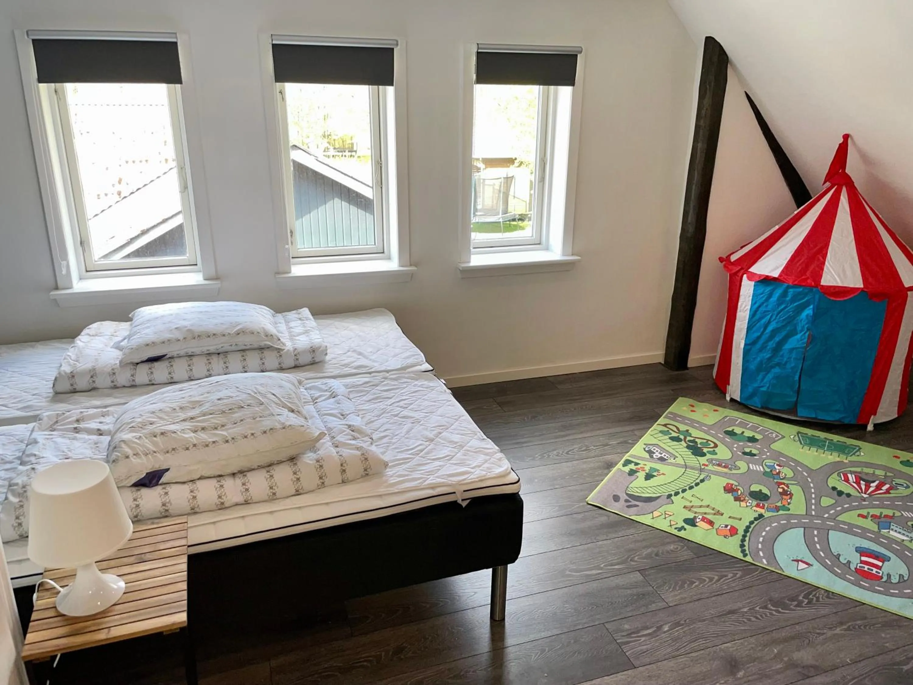 Bedroom, Bed in Hestkær Family Rooms