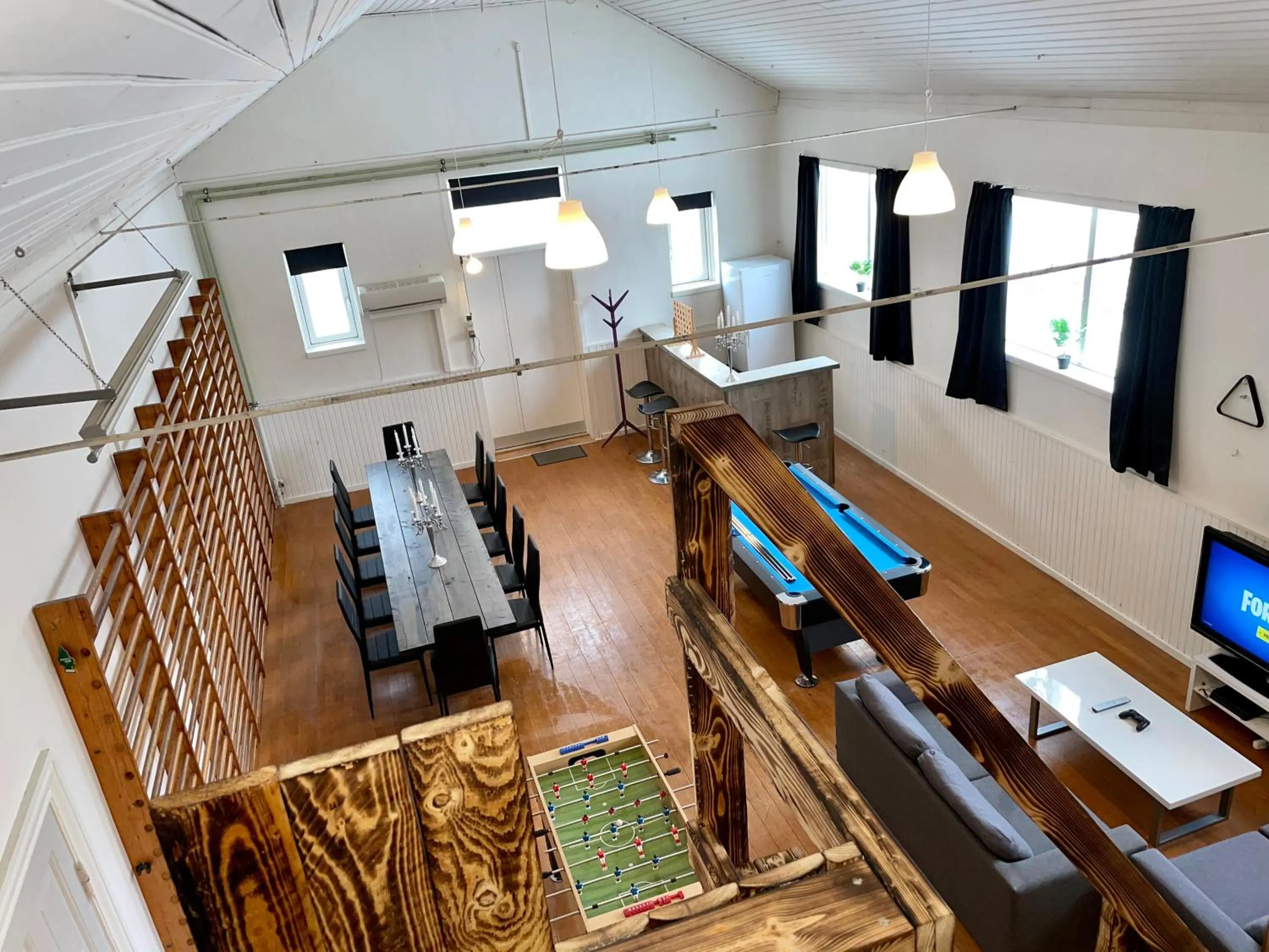 Billiard in Hestkær Family Rooms