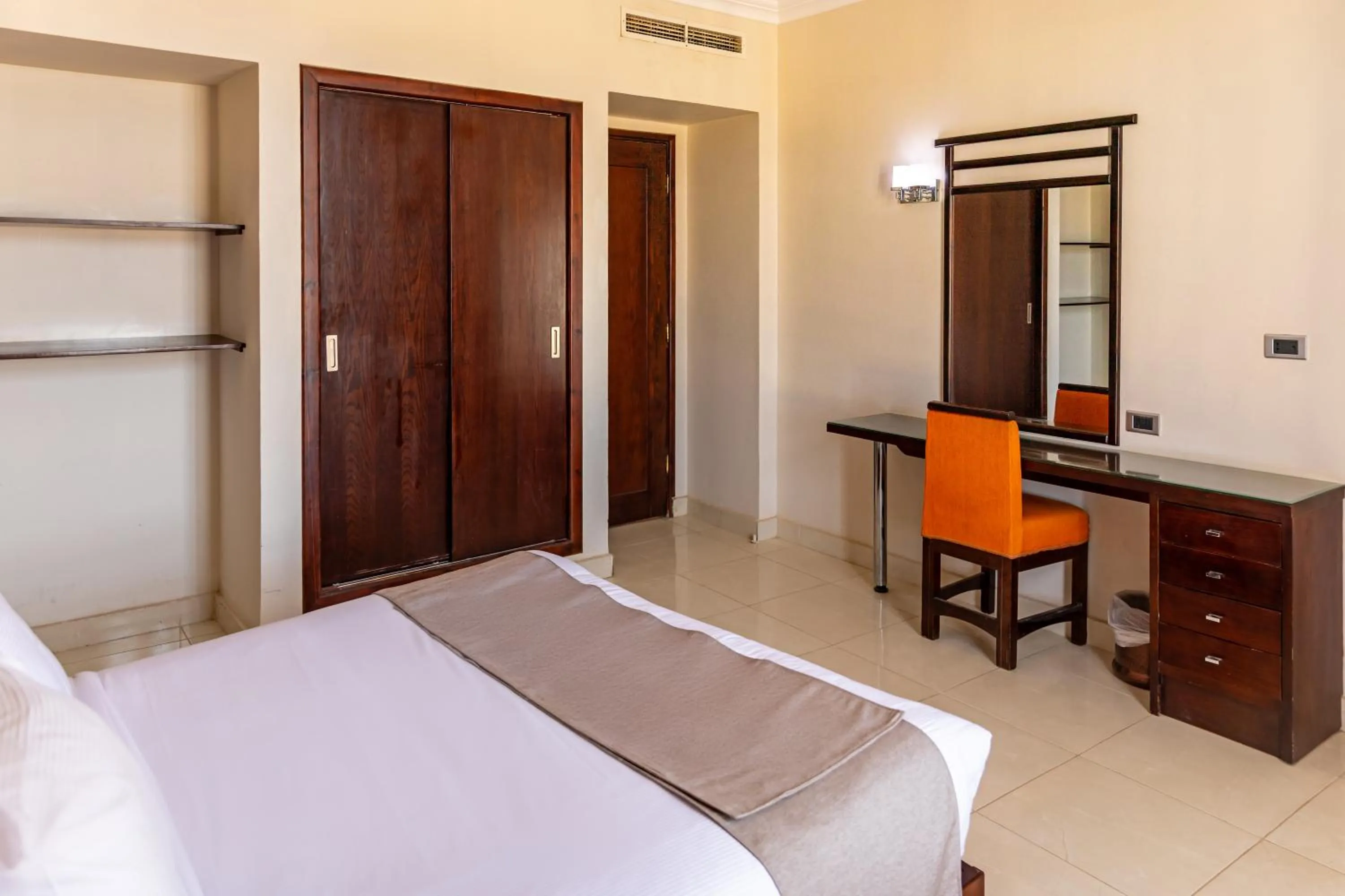 Bed in Sunny Days Mirette Family Resort