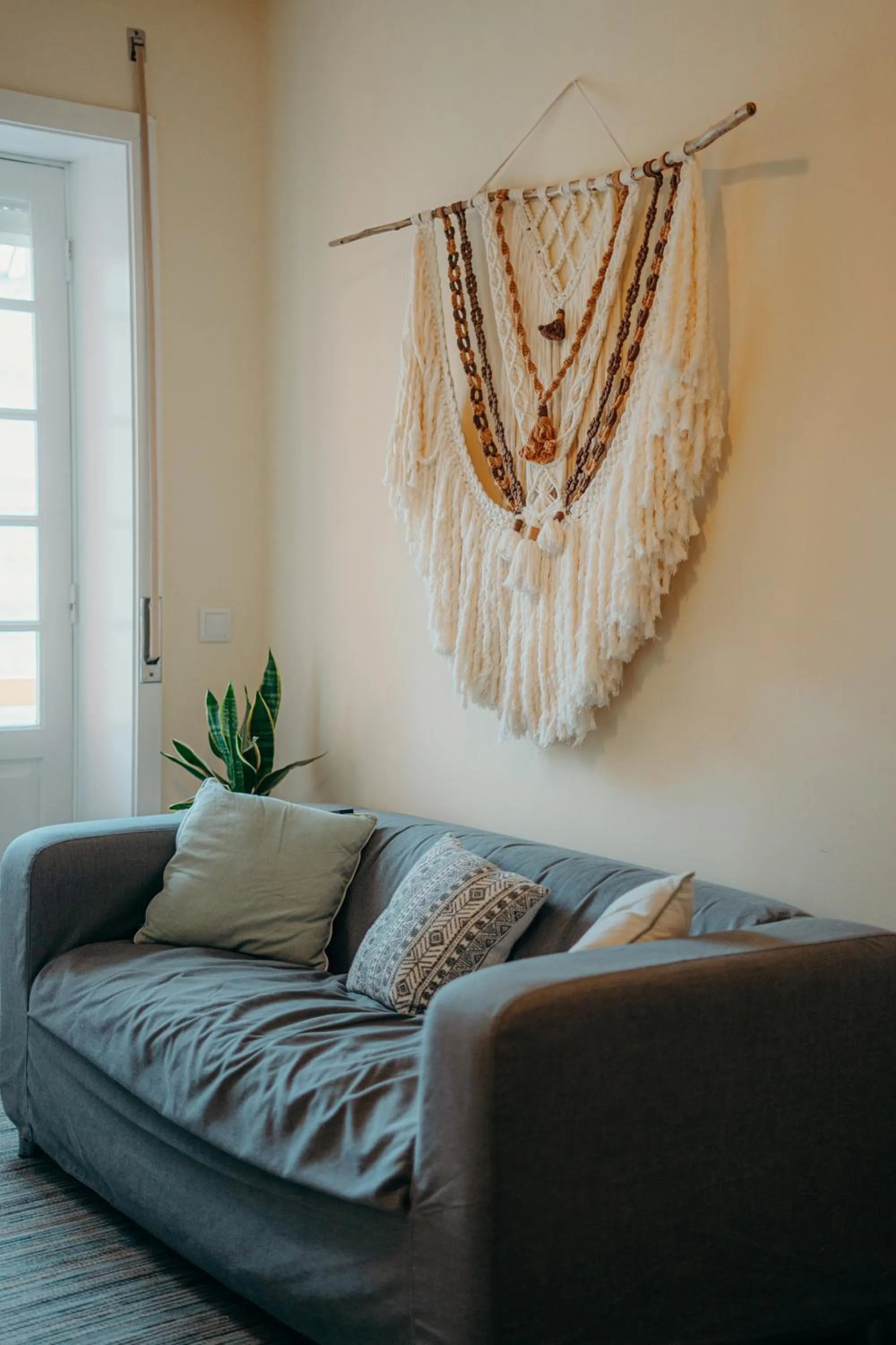 Communal lounge/ TV room in Green Coast Surf House