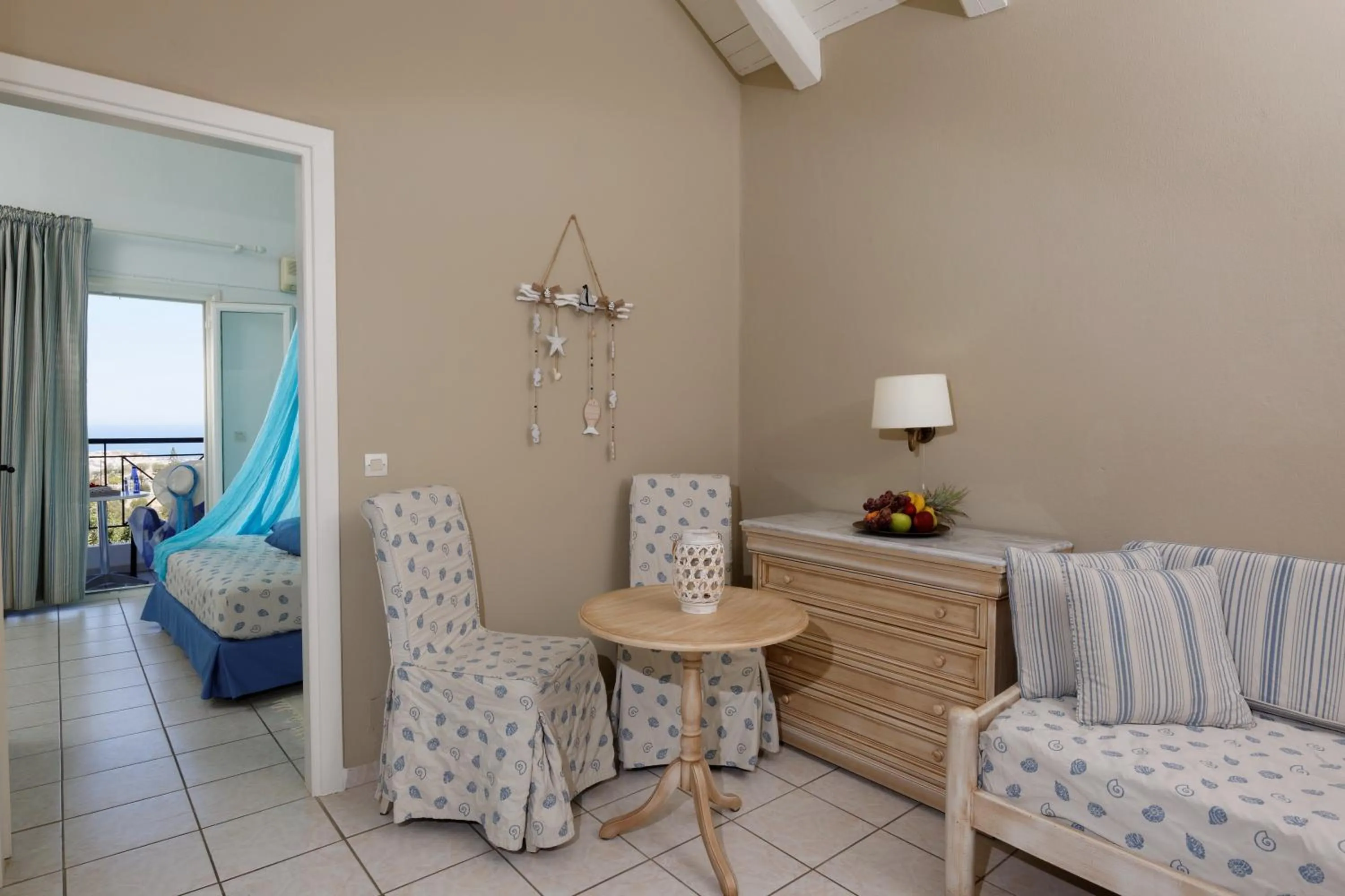 Seating area, Bed in Piskopiano Village