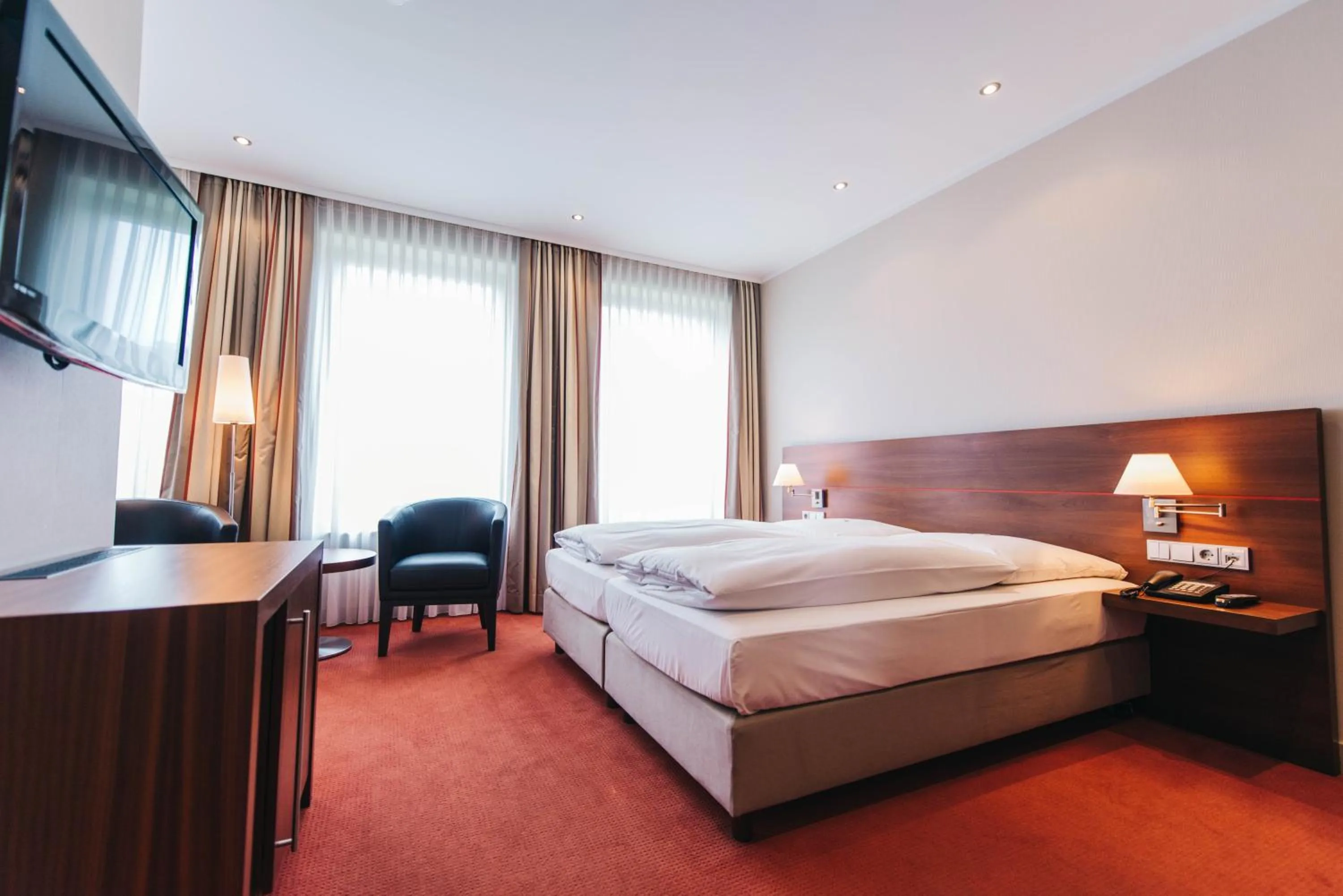 Photo of the whole room, Bed in HOTEL KOCKS am Mühlenberg