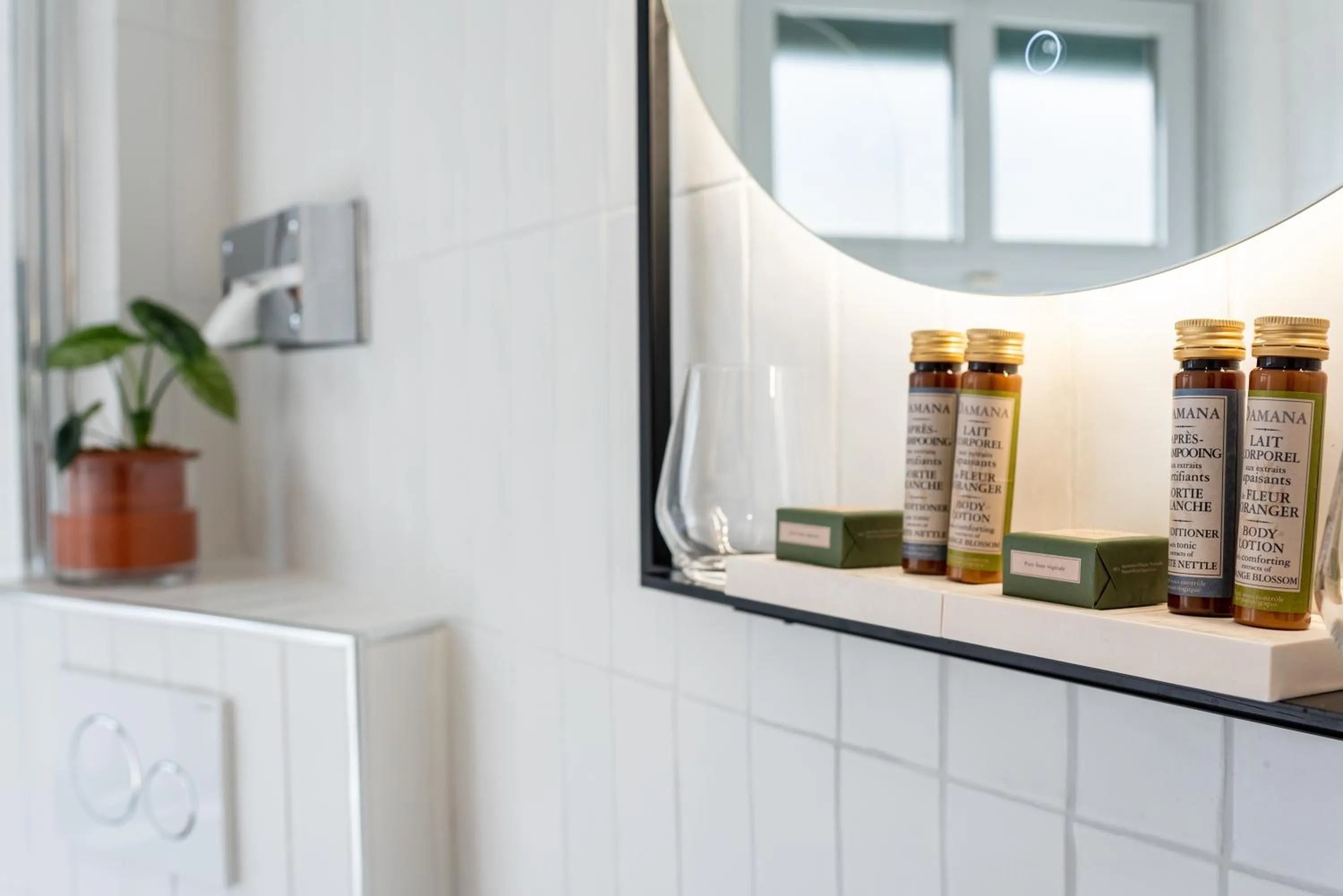 Bathroom in Queens Boutique Hotel