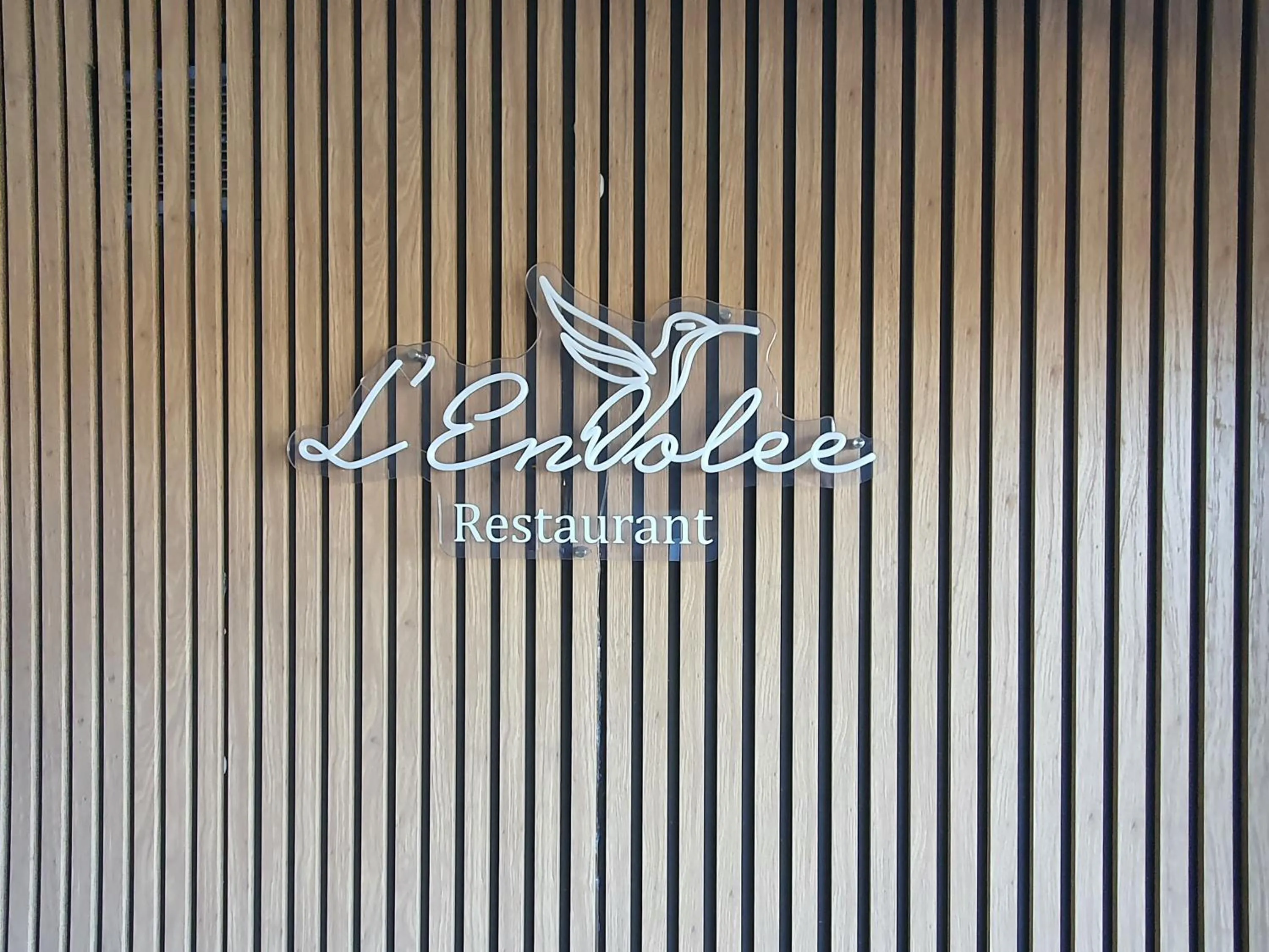 Property logo or sign in Logis - Hôtel & Restaurant des Lacs Paris Sud