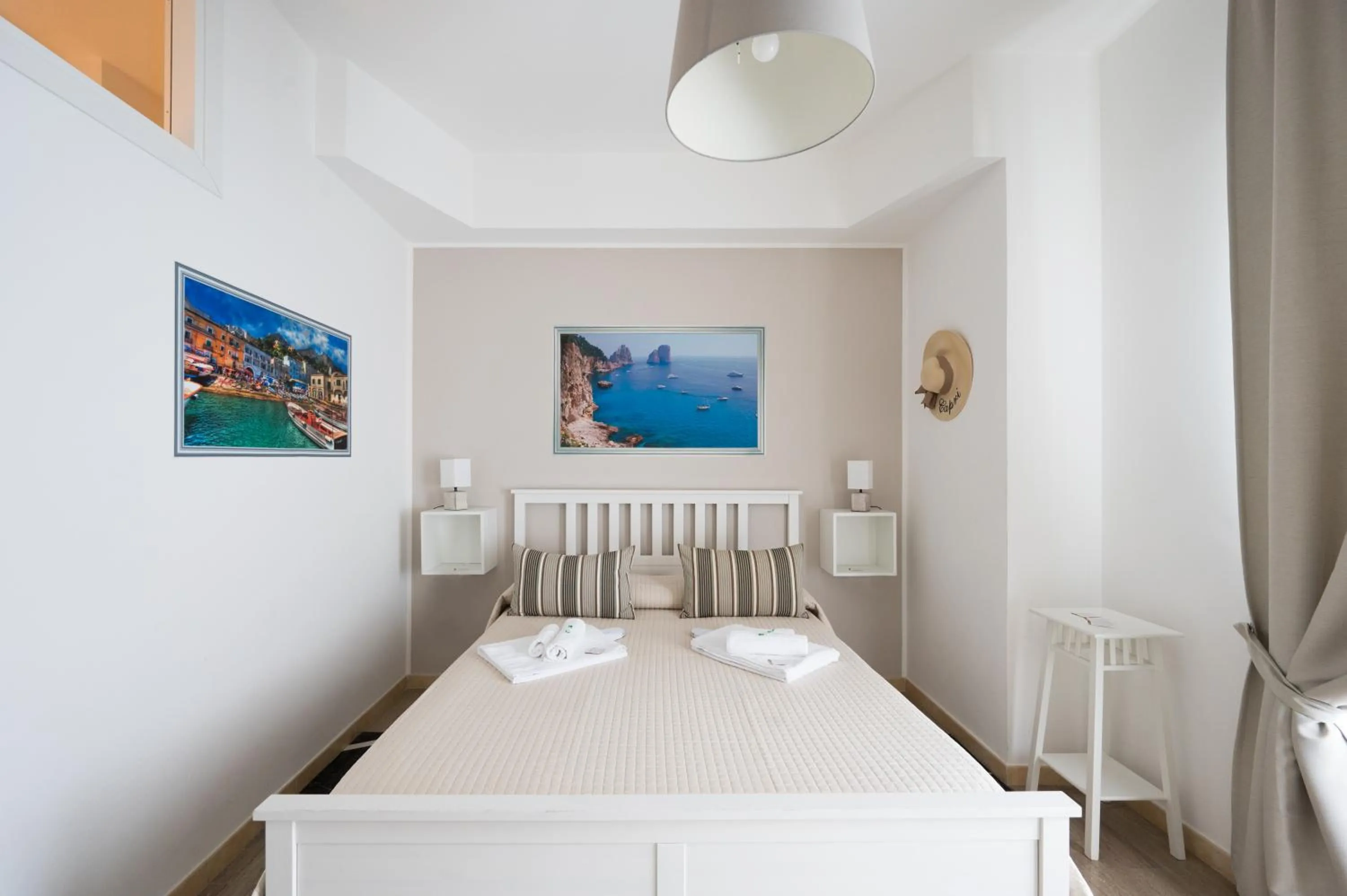 Bedroom, Bed in Panoramic Rooms Salerno