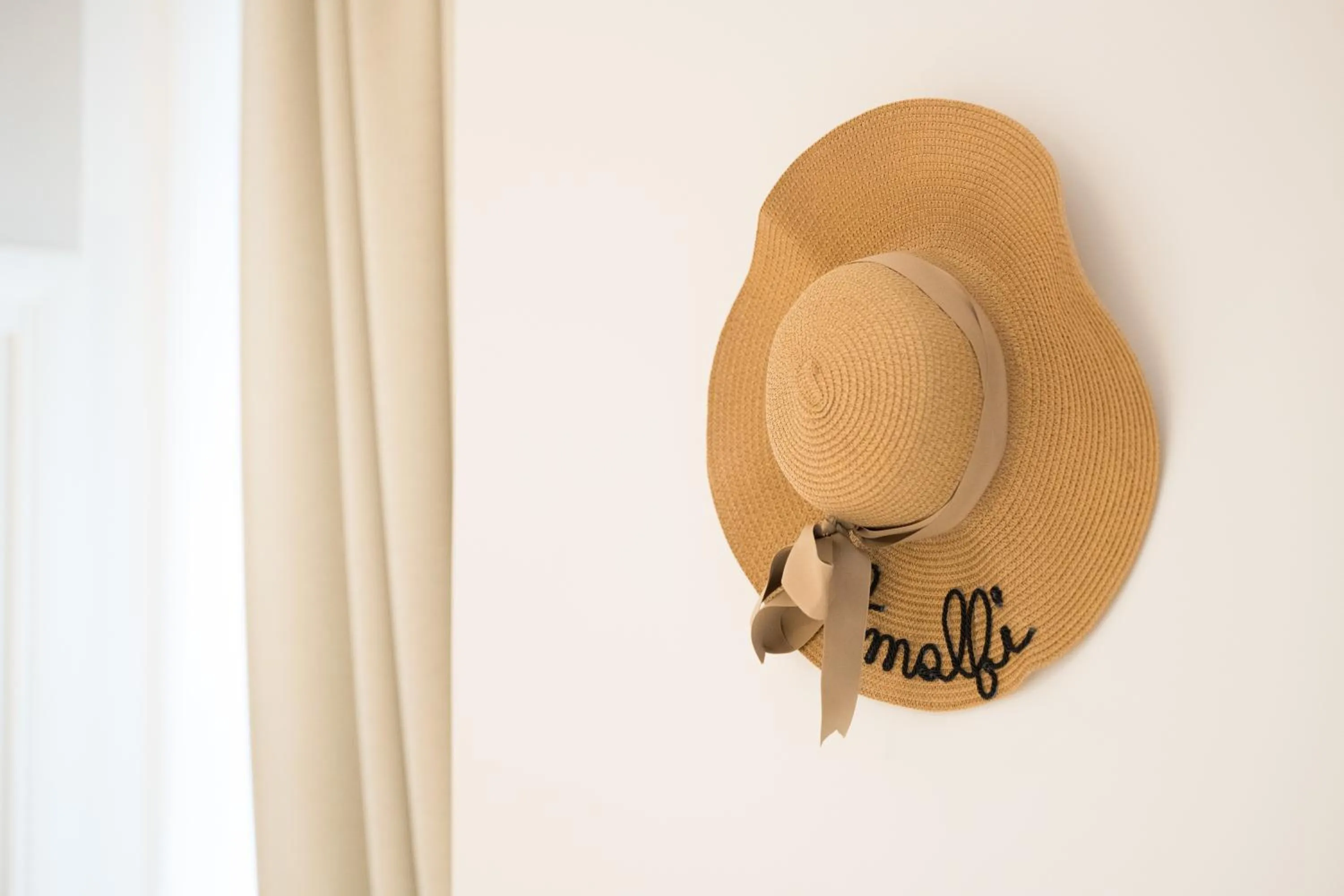 Decorative detail in Panoramic Rooms Salerno