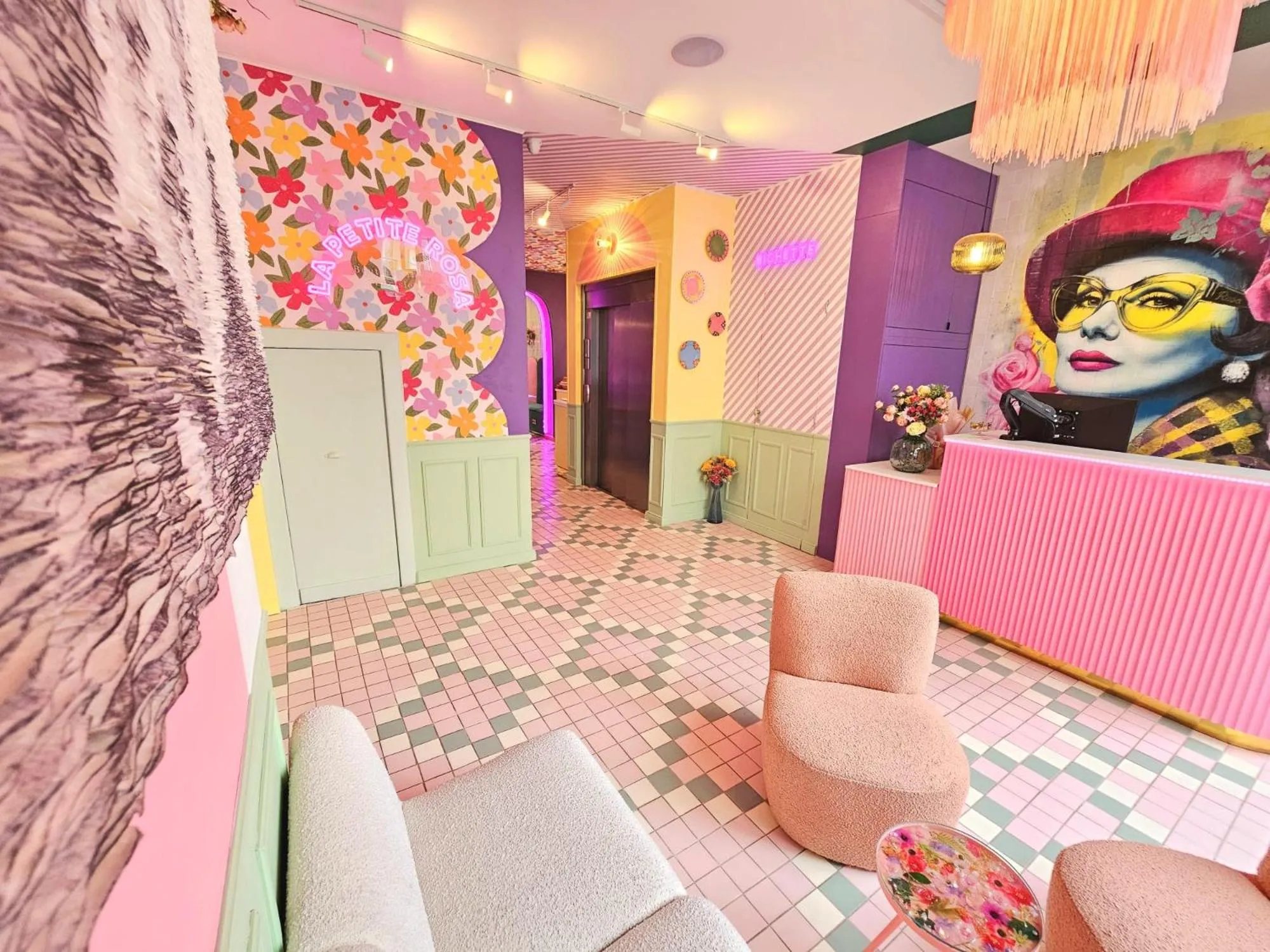 Lobby or reception in Hotel La Petite Rosa