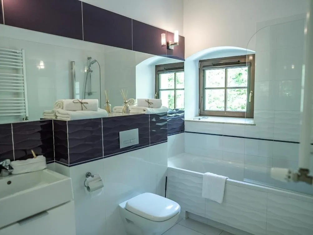 Toilet in Spichlerz Bliźniaczy