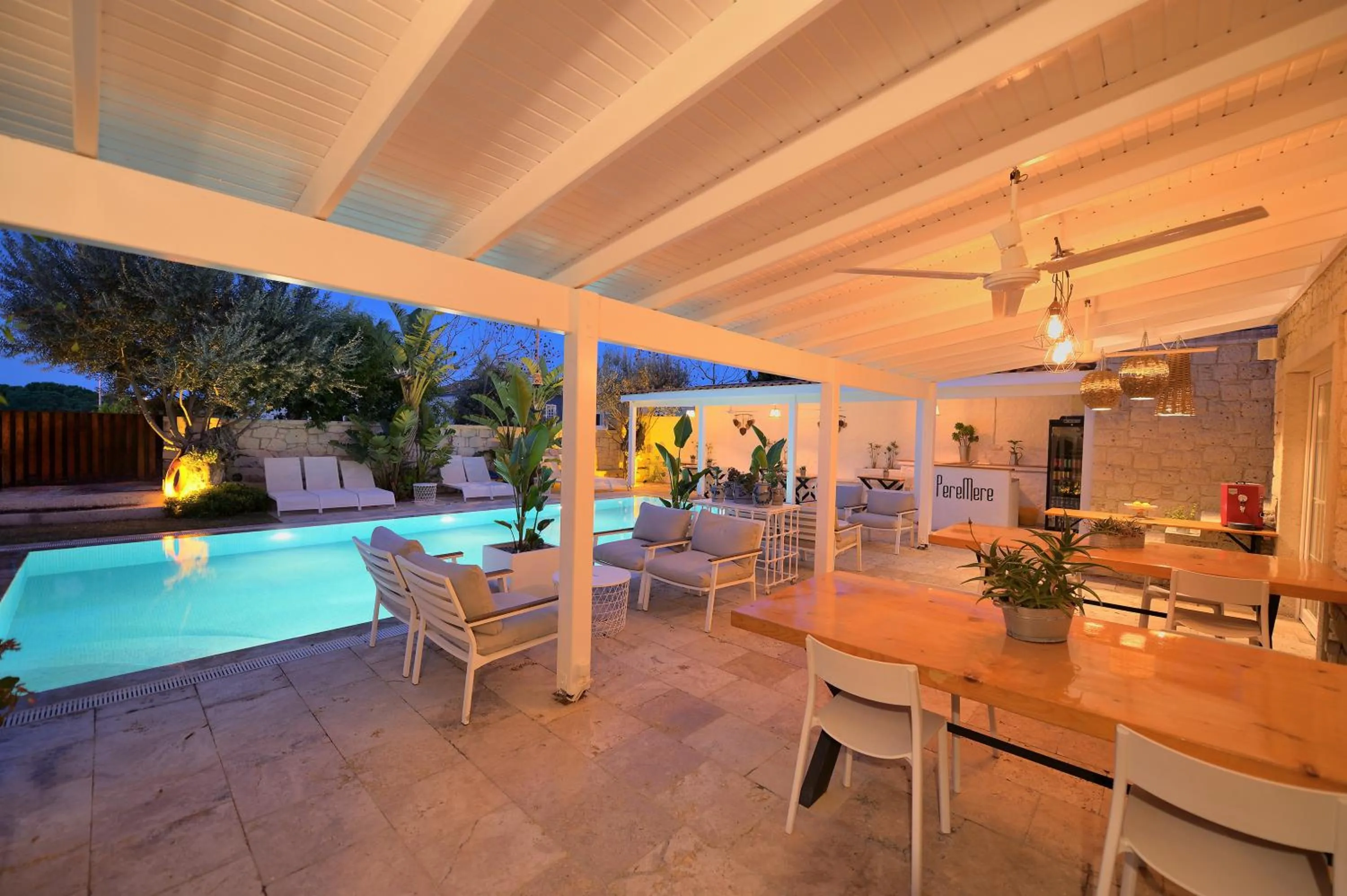 Patio in Peremere Alacati Otel