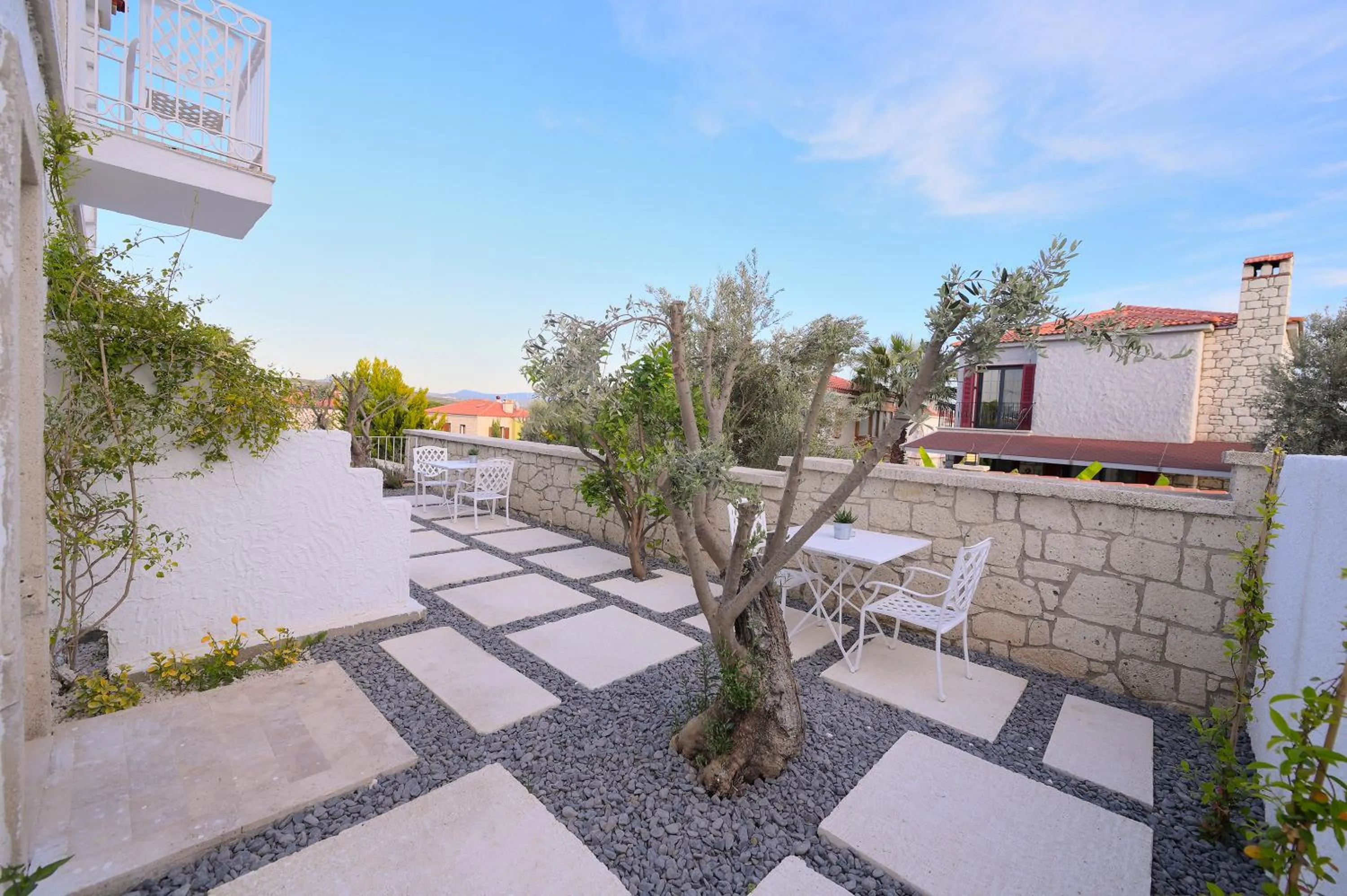 Property building in Peremere Alacati Otel