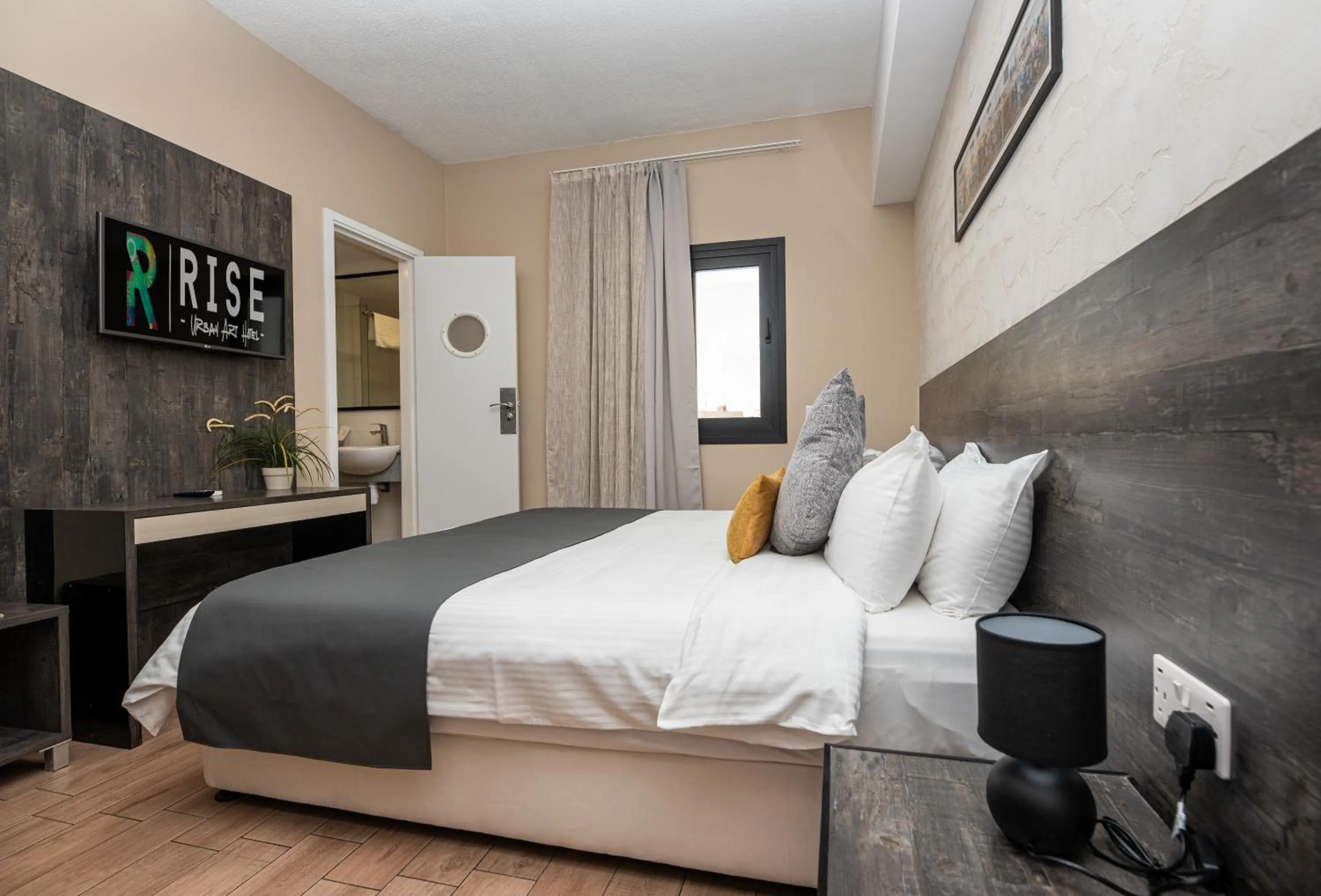 Bedroom, Bed in Rise Urban Art Hotel