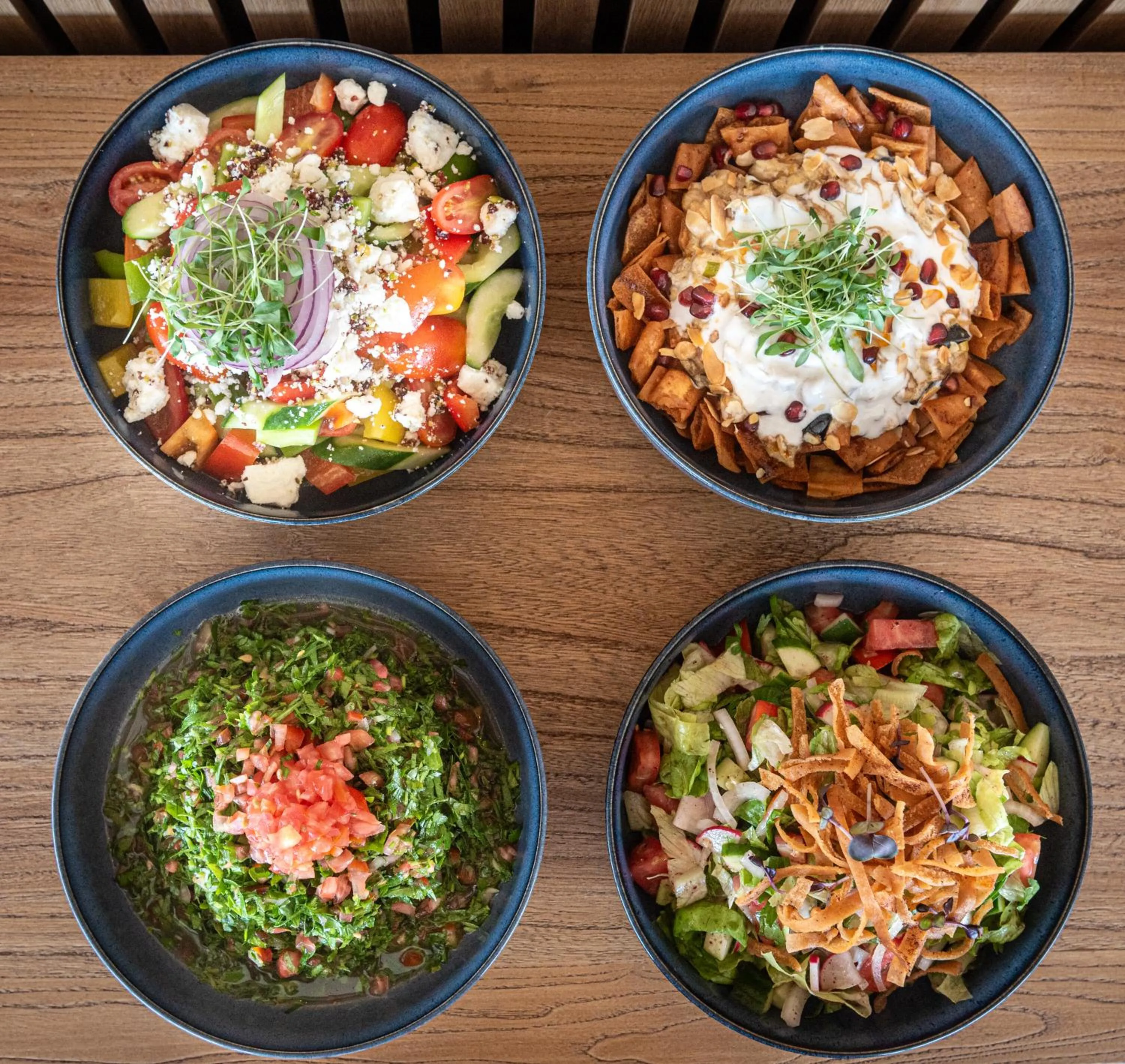 Restaurant/places to eat in Rise Urban Art Hotel