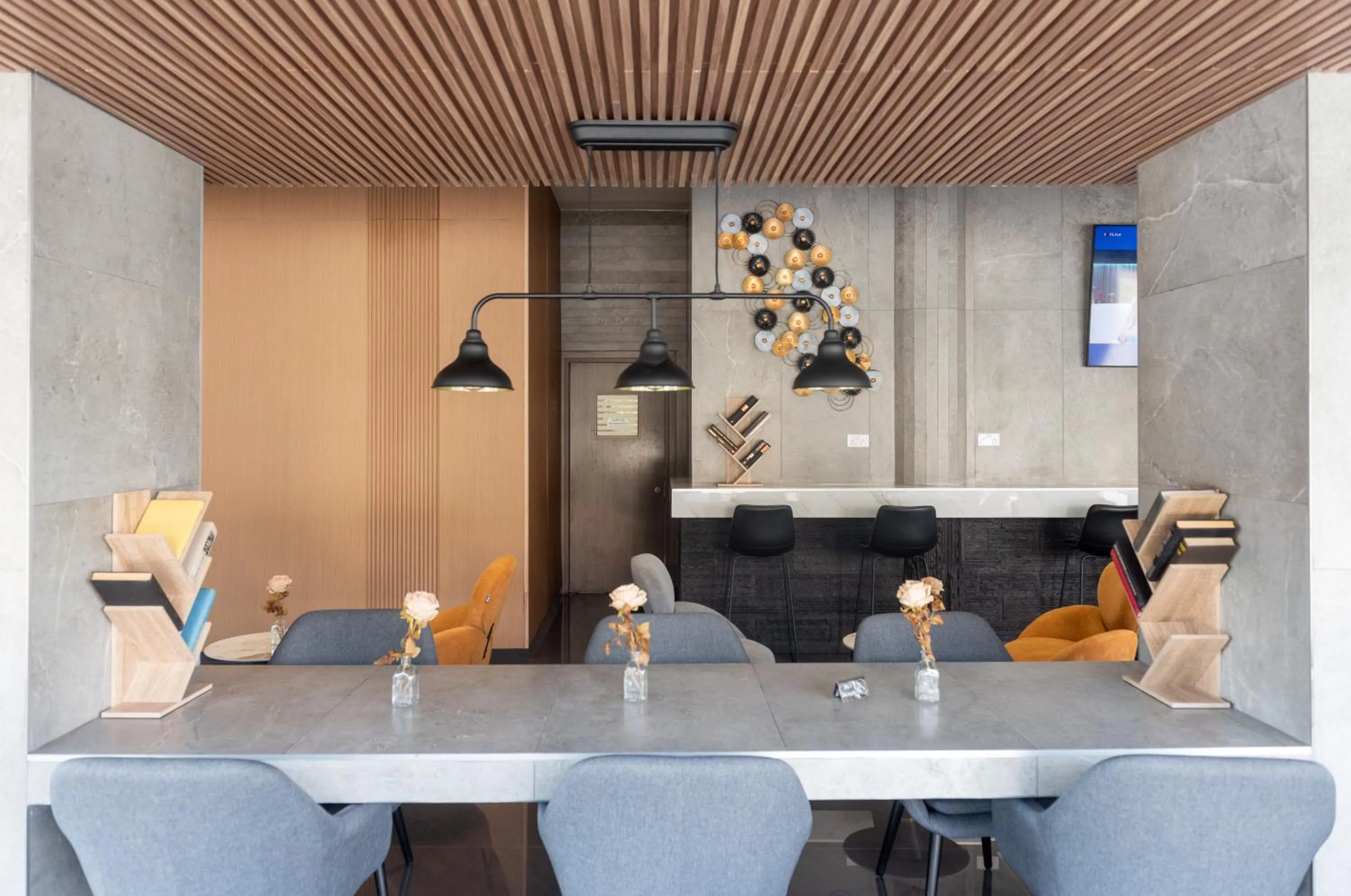 internet in Rise Urban Art Hotel