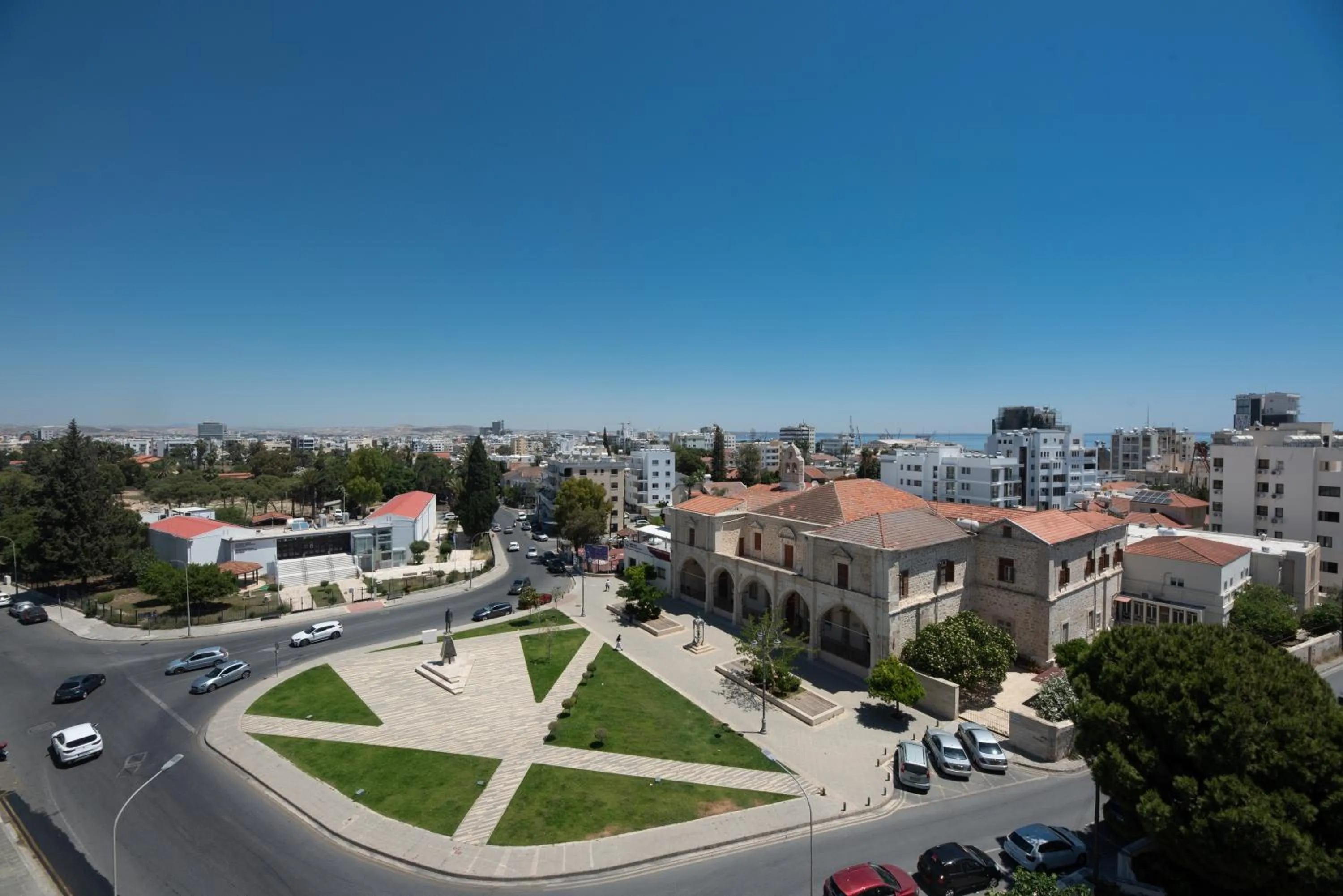 Neighbourhood in Rise Urban Art Hotel