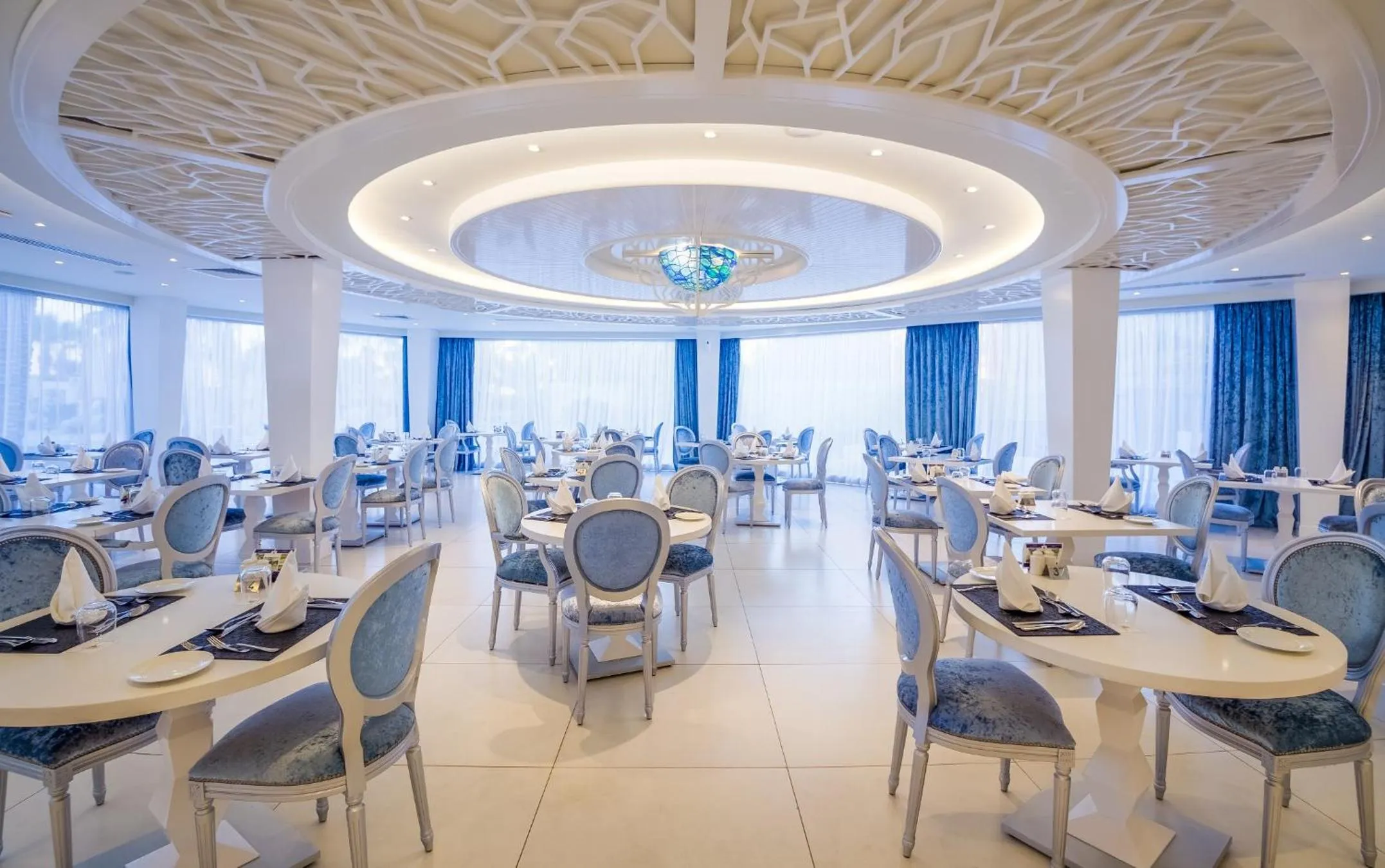 Restaurant/places to eat in Adams Beach Hotel & Spa