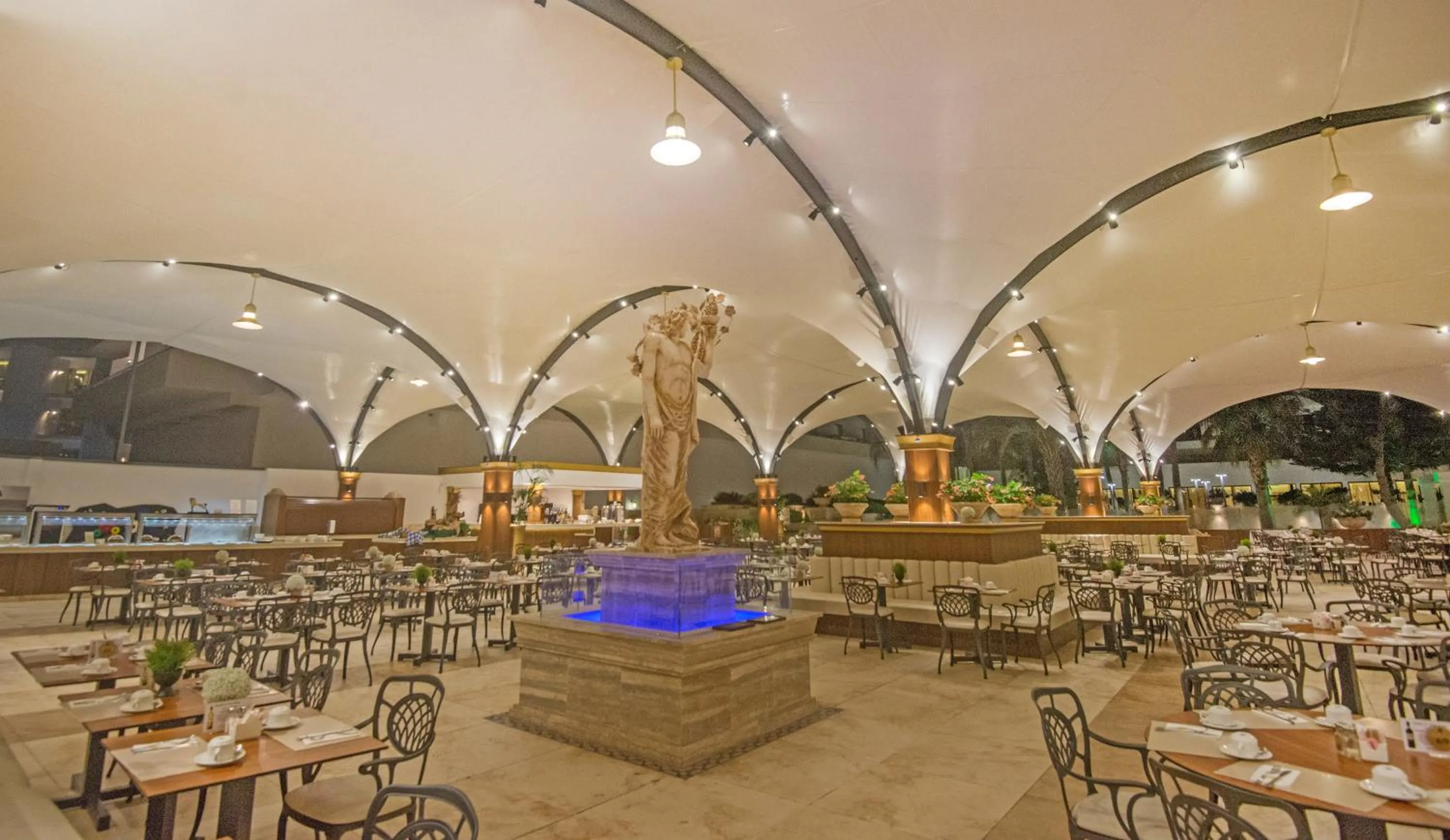 Restaurant/places to eat in Adams Beach Hotel & Spa