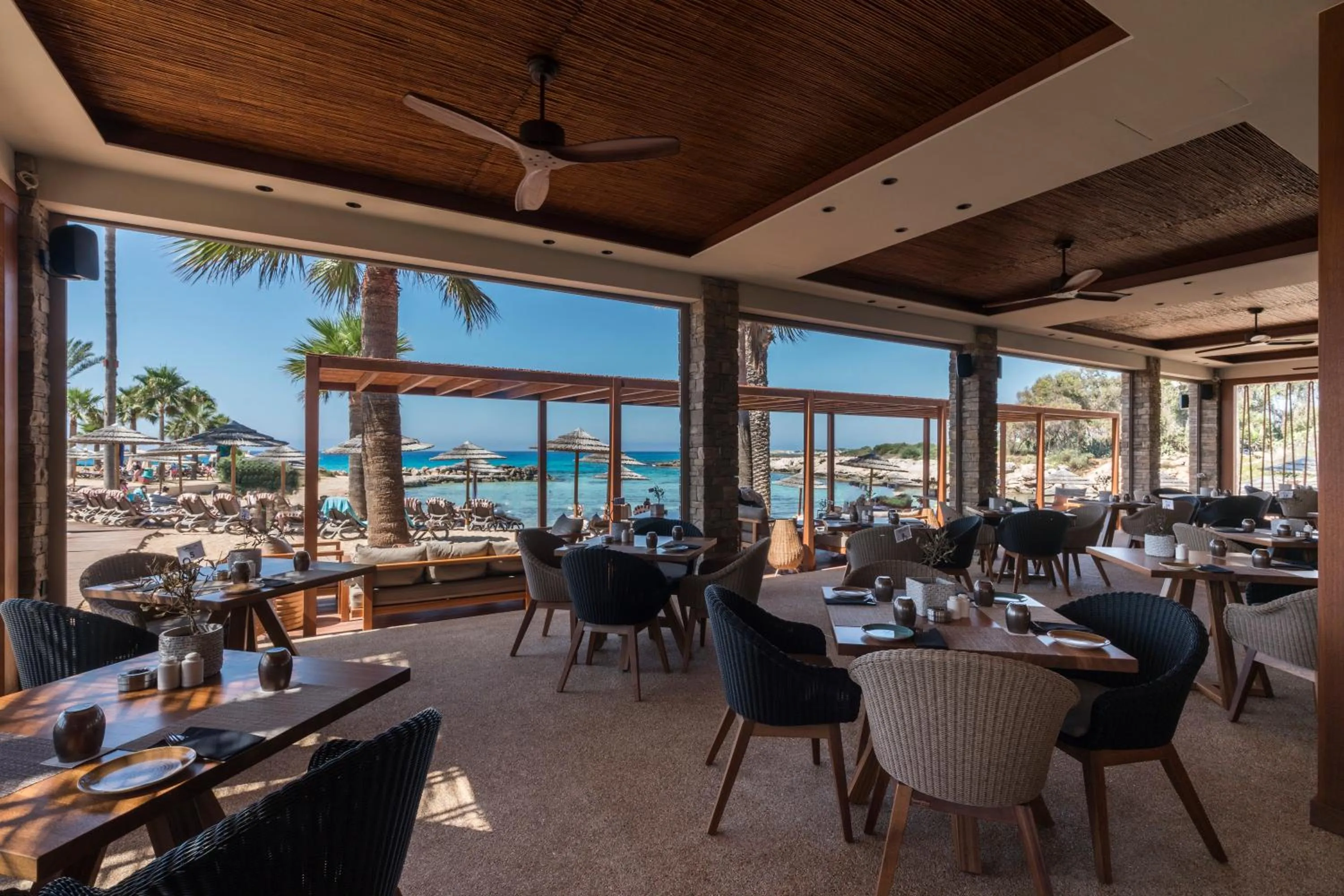 Restaurant/places to eat in Adams Beach Hotel & Spa