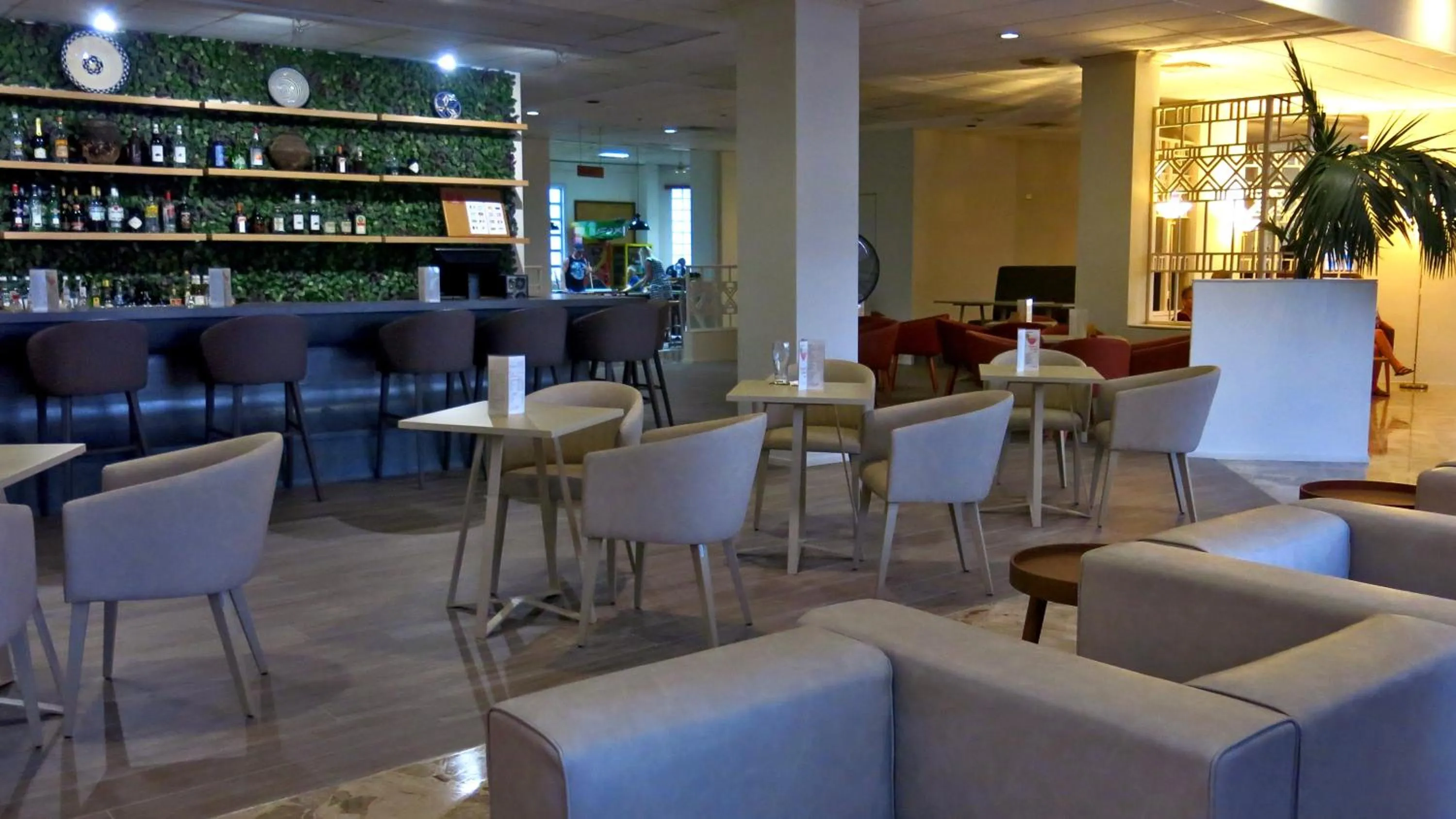 Lounge or bar in Marina Hotel