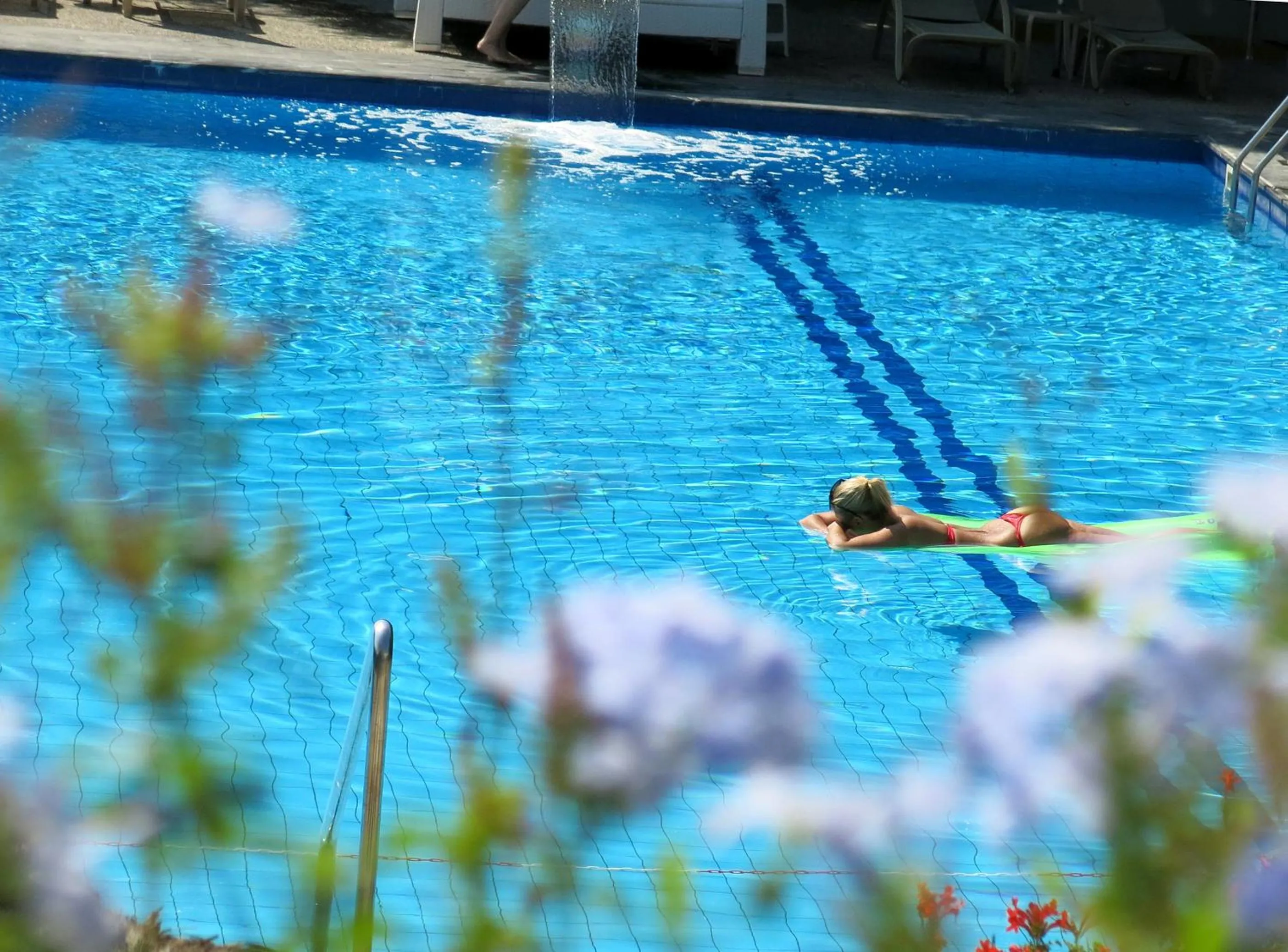 Pool view in Marina Hotel