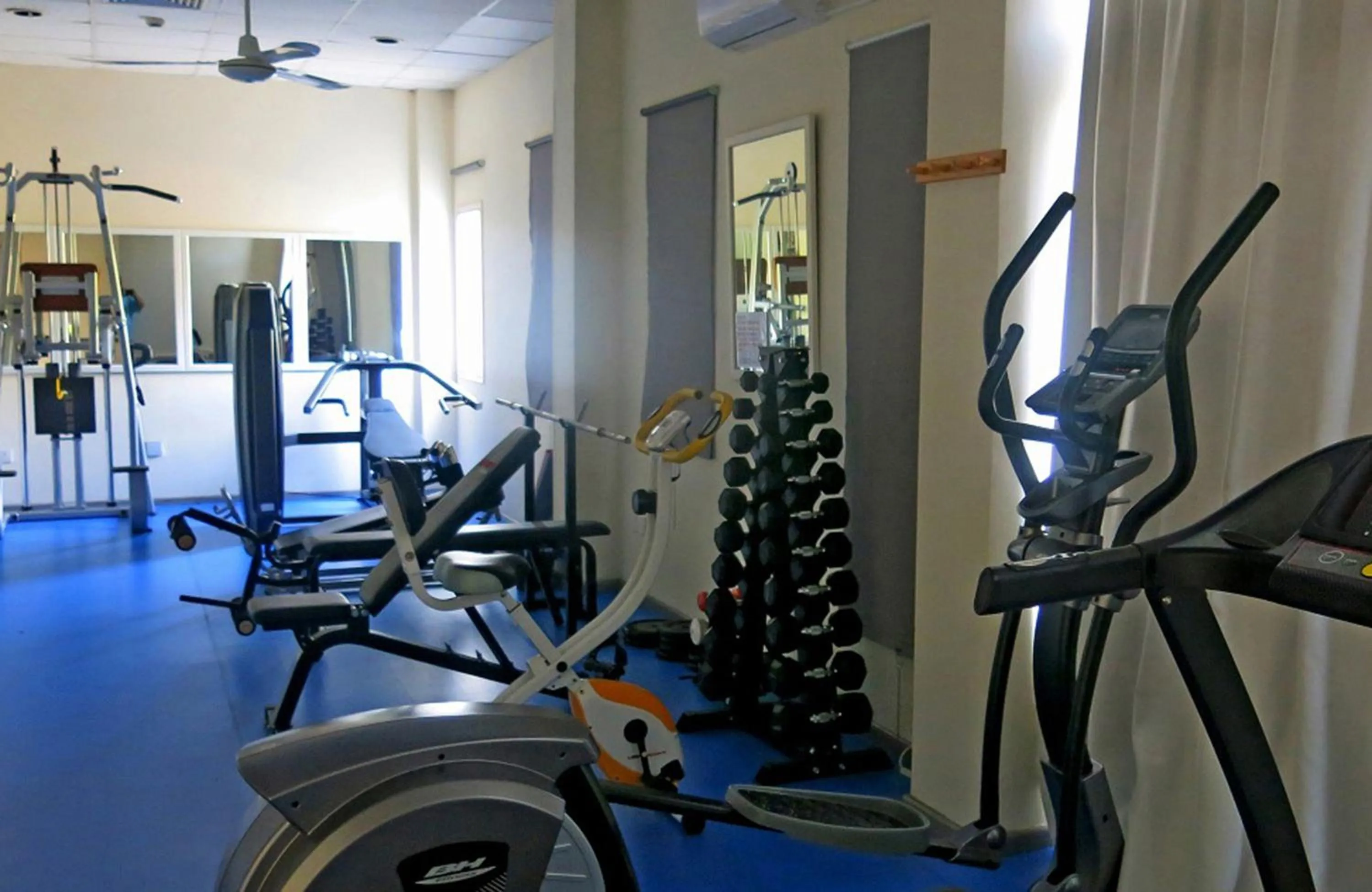Fitness centre/facilities in Marina Hotel