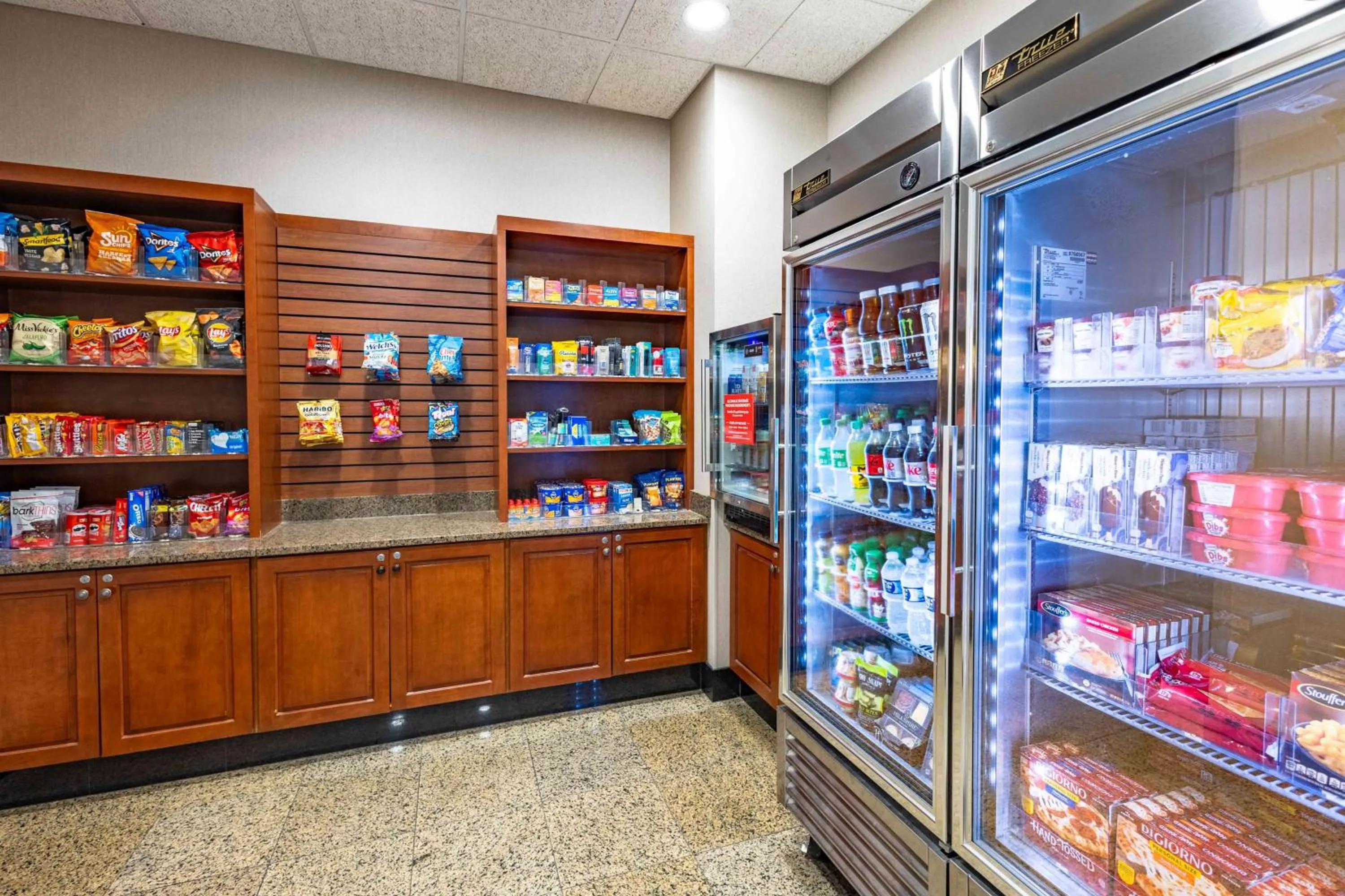 Property building in Drury Plaza Hotel Indianapolis Carmel