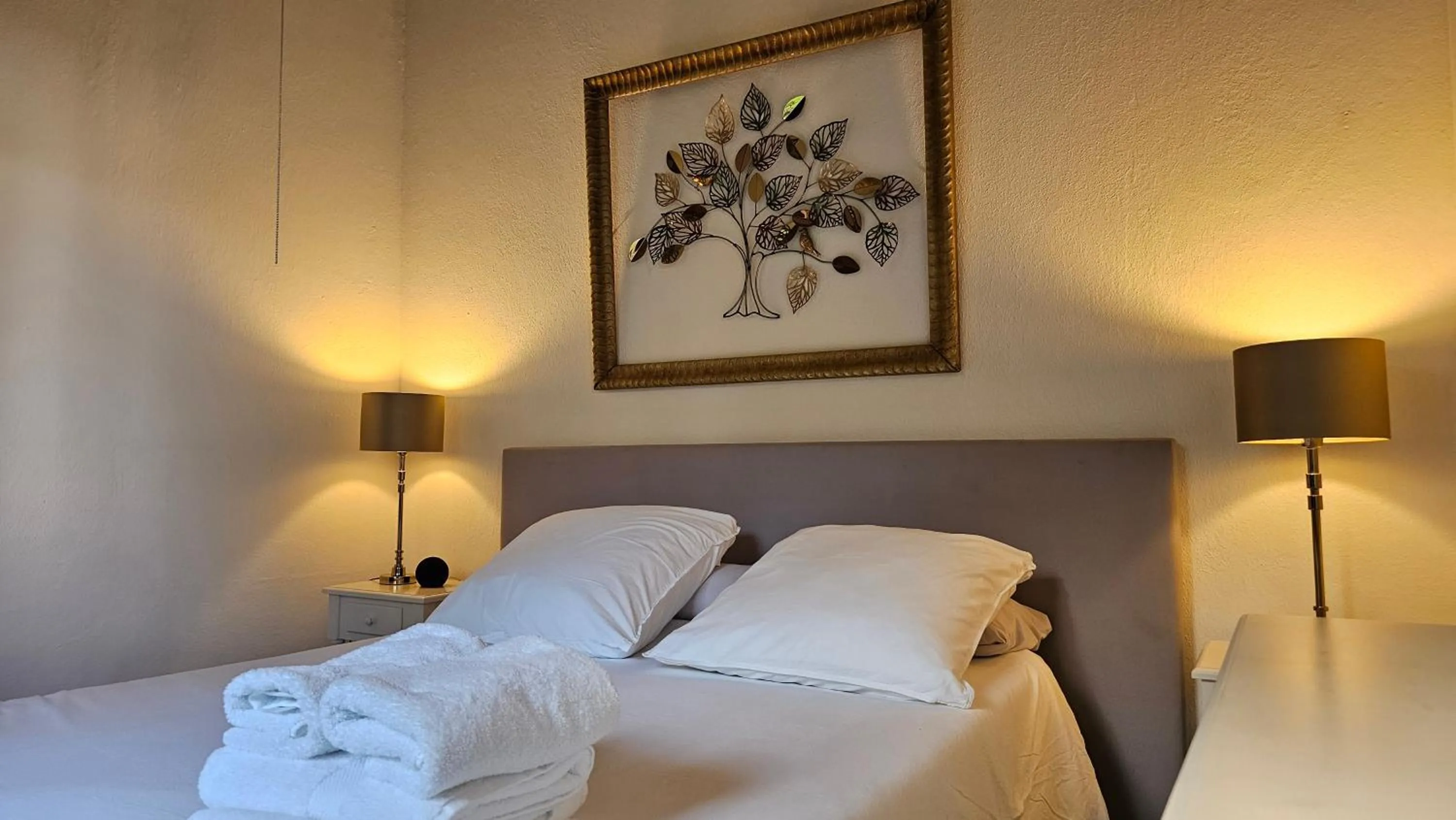 Bed in Habitation Villa Les Cassias