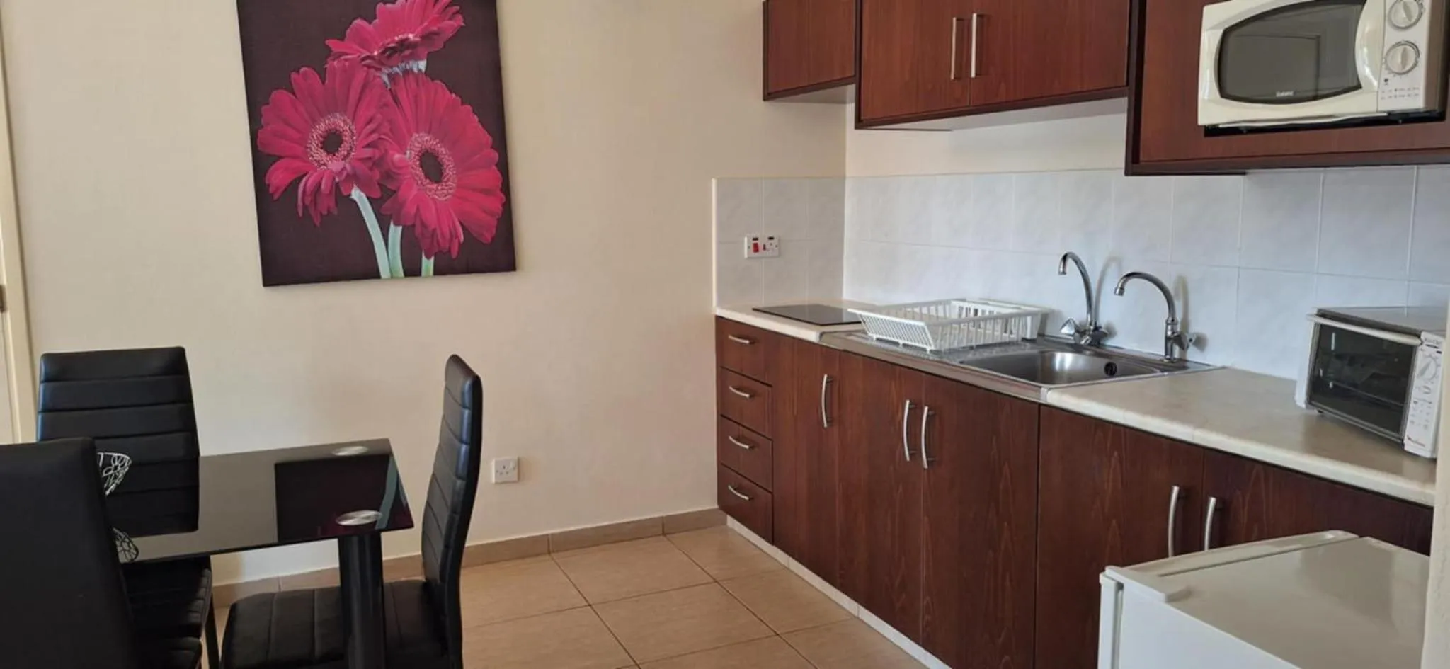 Kitchen or kitchenette in Anna Hotel Apartments