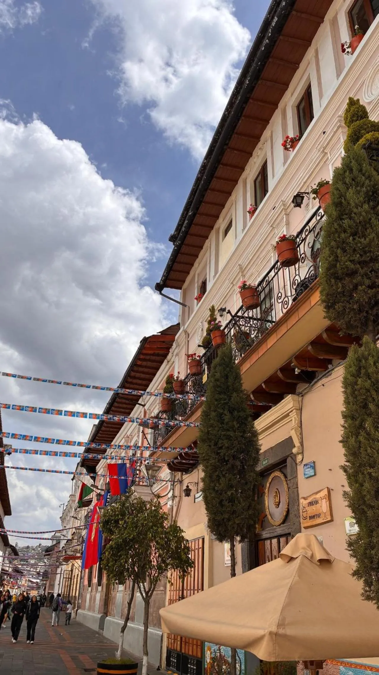 Facade/entrance in Friends Hotel & Rooftop - Historic Center & Museums