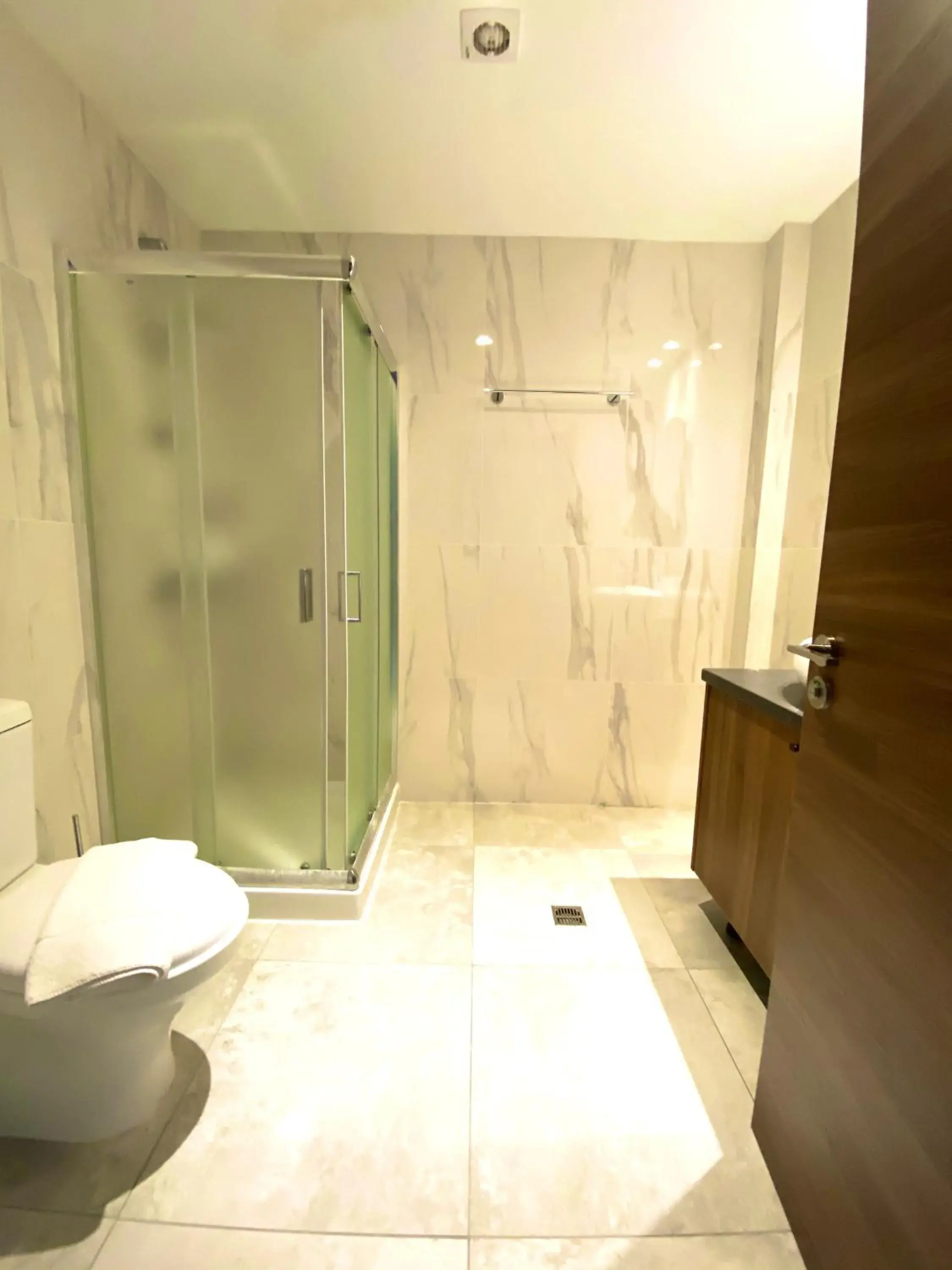 Large Suite in Eleonora Hotel Apartments Large Suite in Eleonora Hotel Apartments