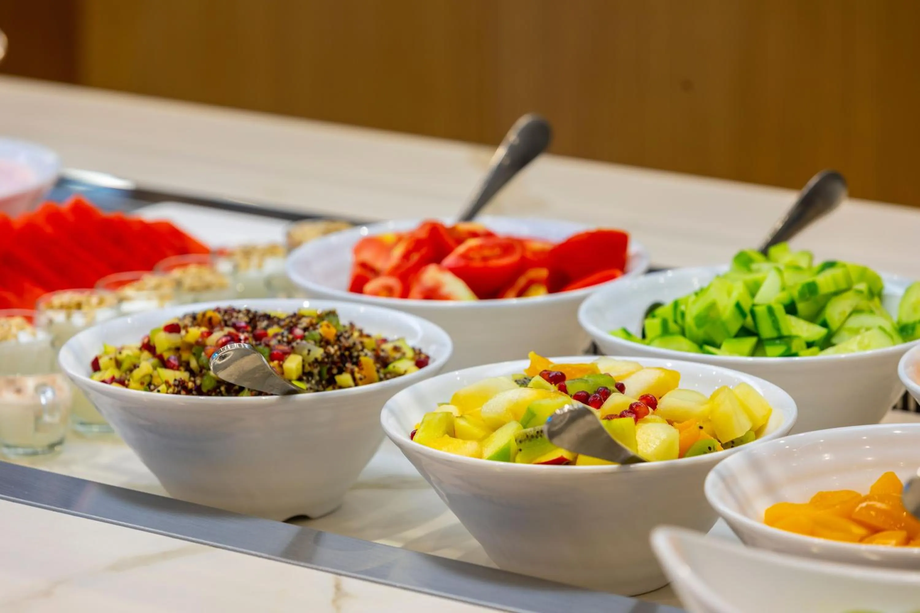 Restaurant/places to eat in Anemi Hotel & Suites