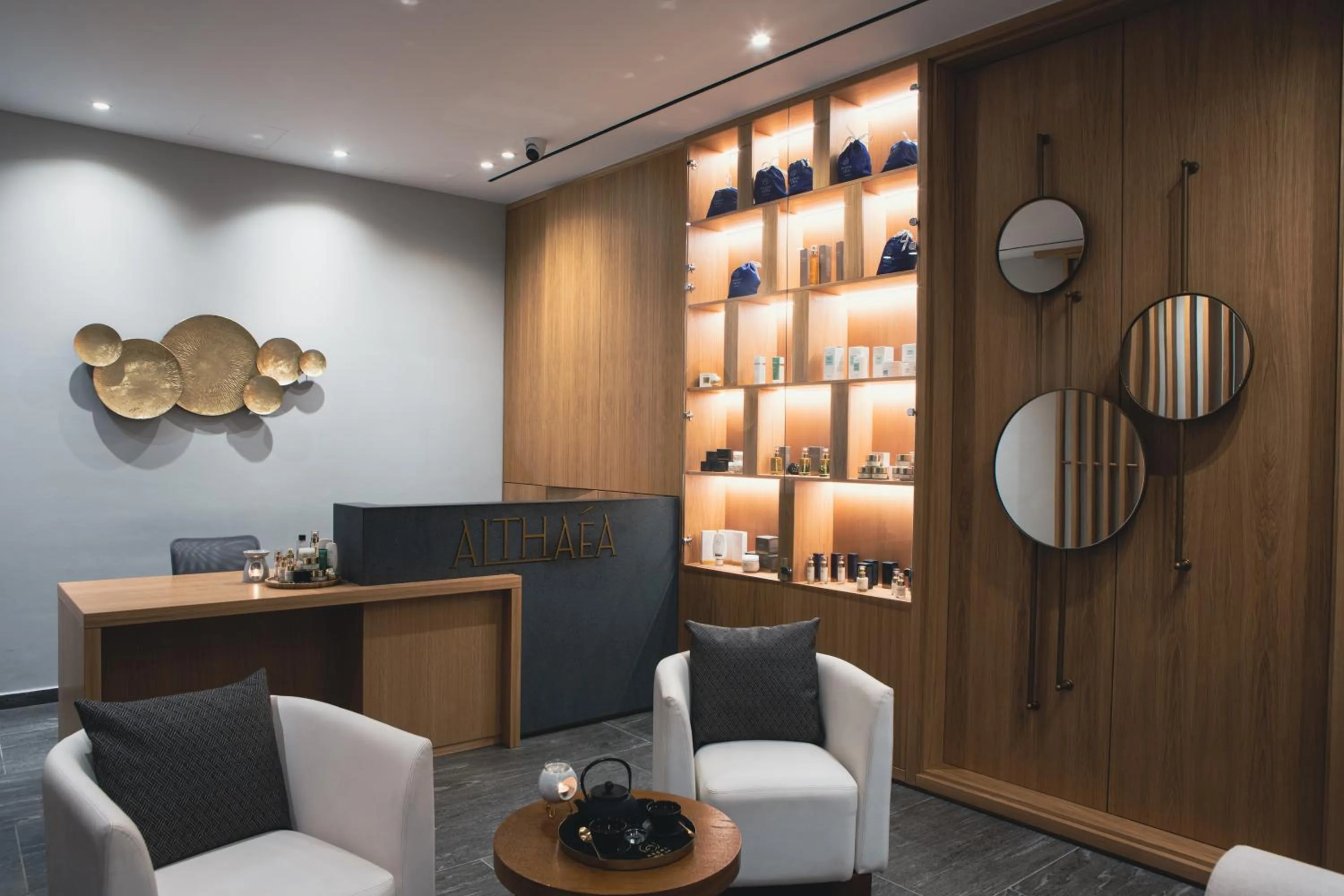 Spa and wellness centre/facilities in Anemi Hotel & Suites