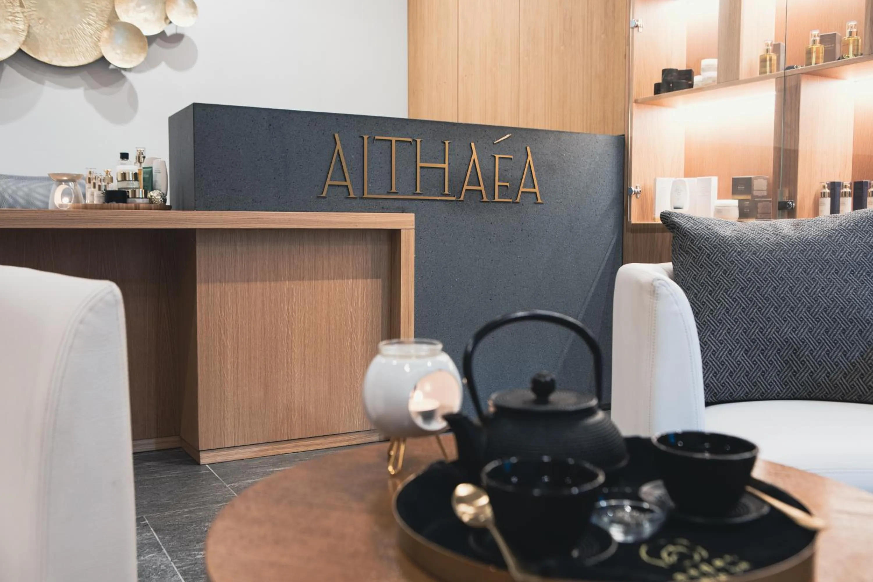 Spa and wellness centre/facilities in Anemi Hotel & Suites