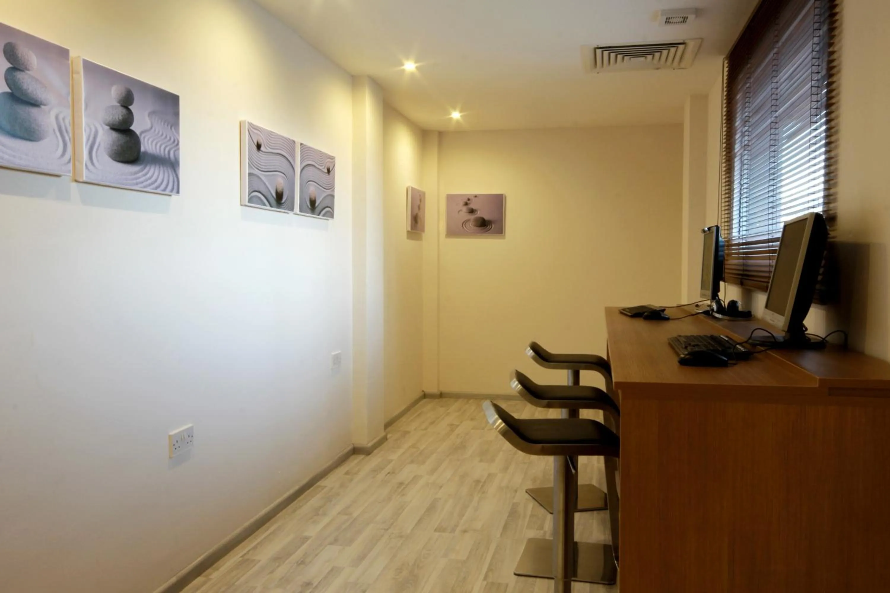 Business facilities in Papouis Protaras Hotel