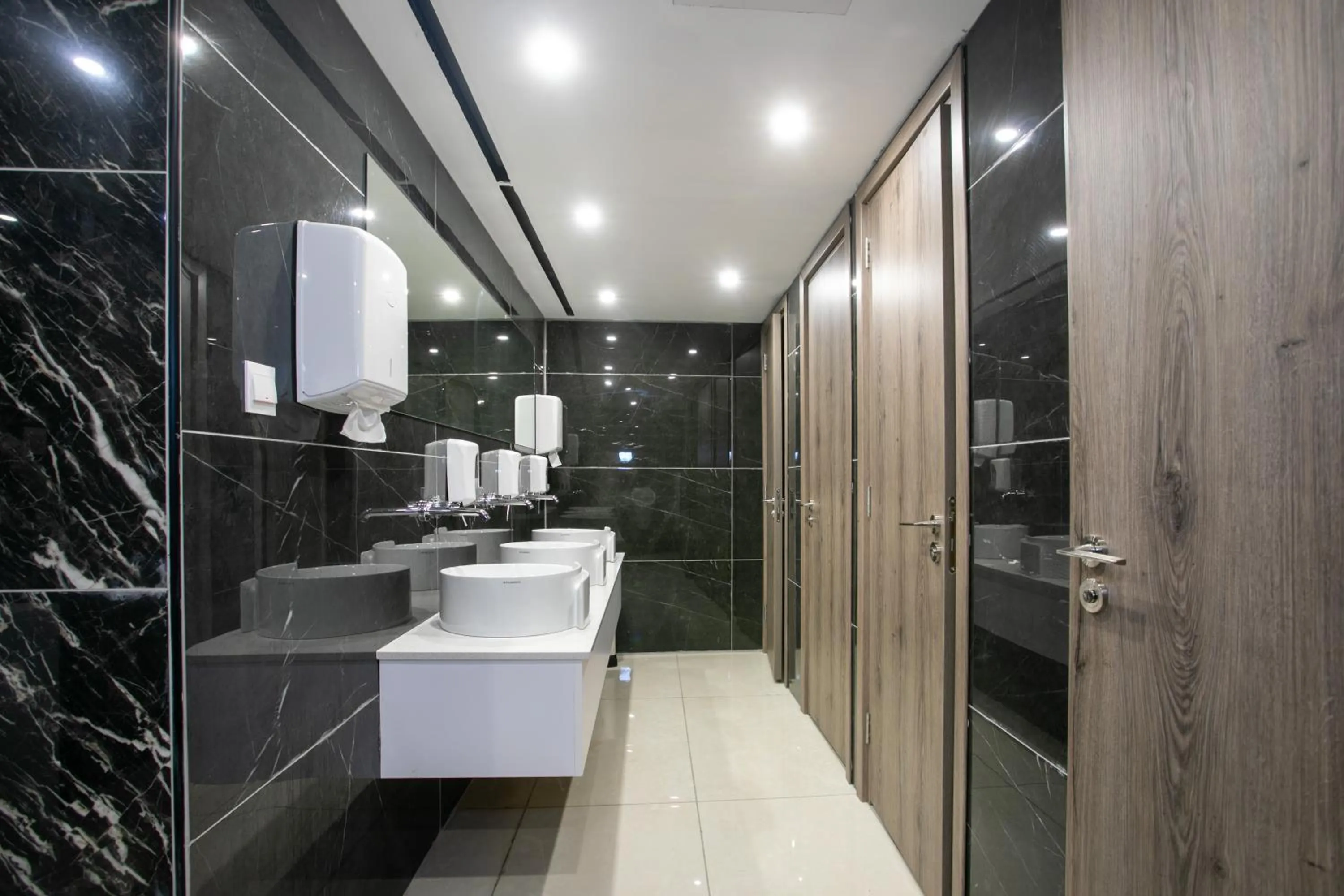 Toilet in Papouis Protaras Hotel