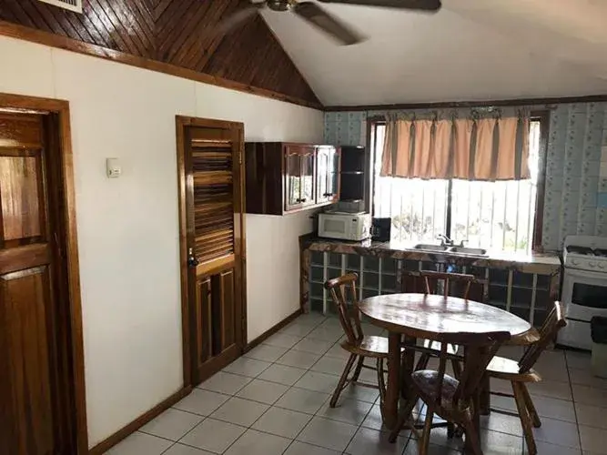 Two-Bedroom Bungalow in Coconut Tree West End Two-Bedroom Bungalow in Coconut Tree West End