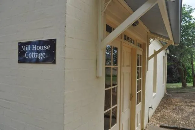 Facade/entrance in The Mill House Cottage