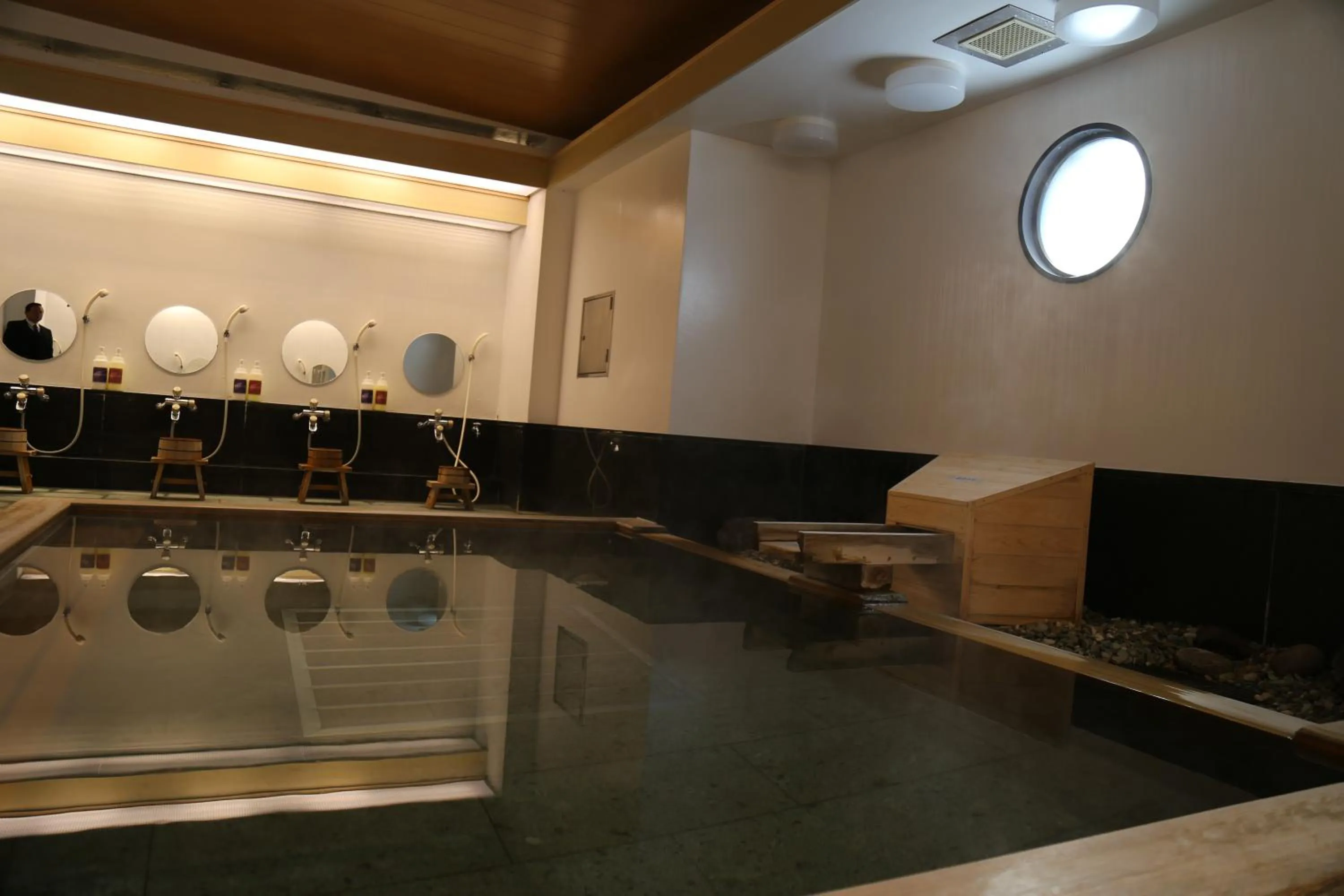 Spa and wellness centre/facilities in Hotel Plaza Arakawaoki