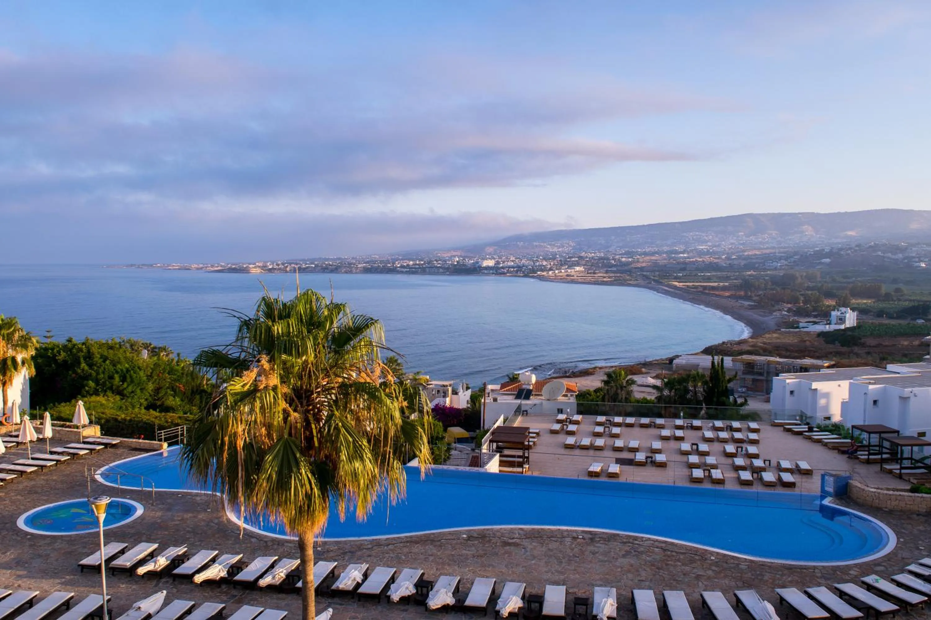 Mountain view in Theo Sunset Bay Hotel