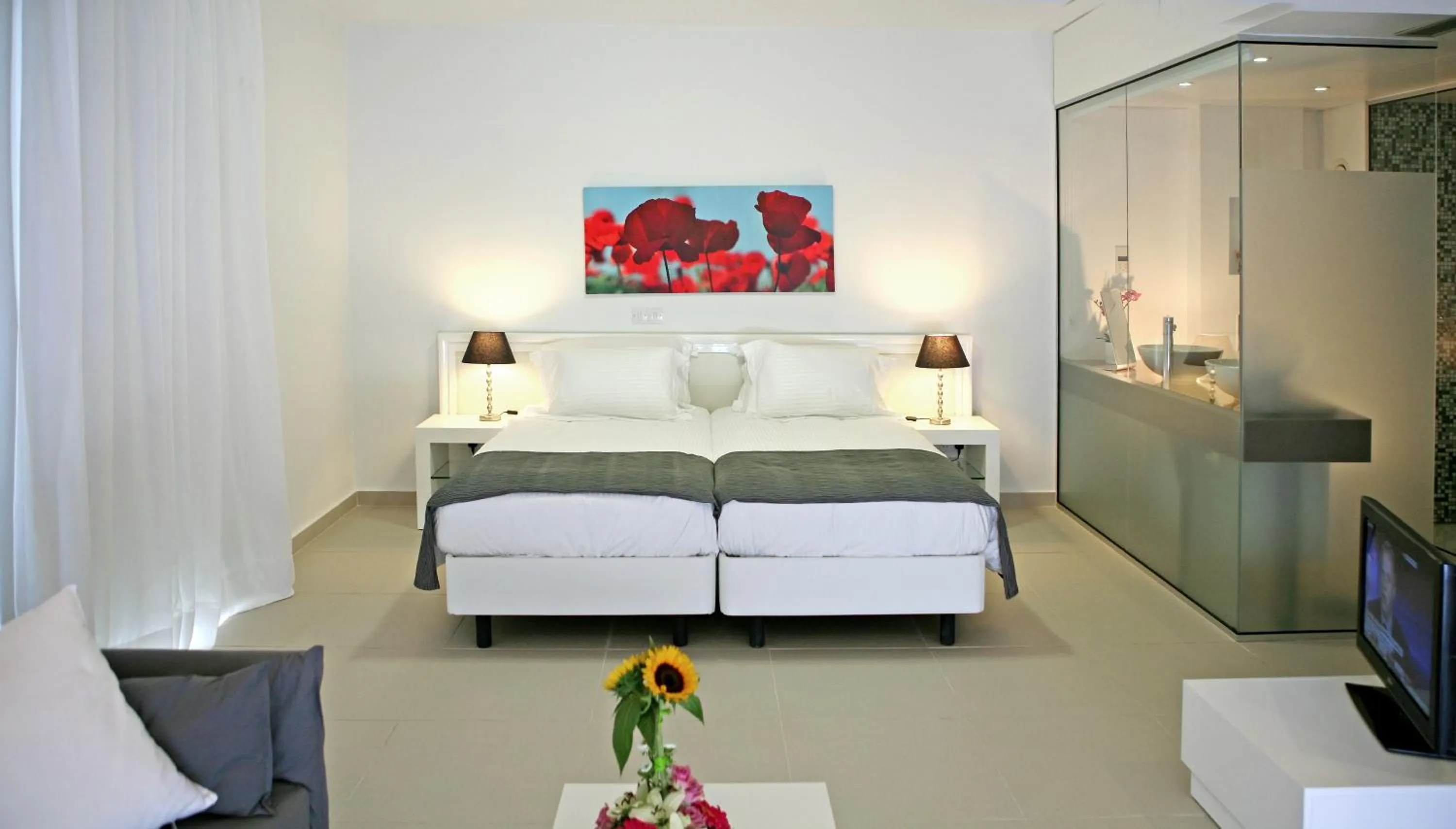 Bed in Alva Hotel Apartments