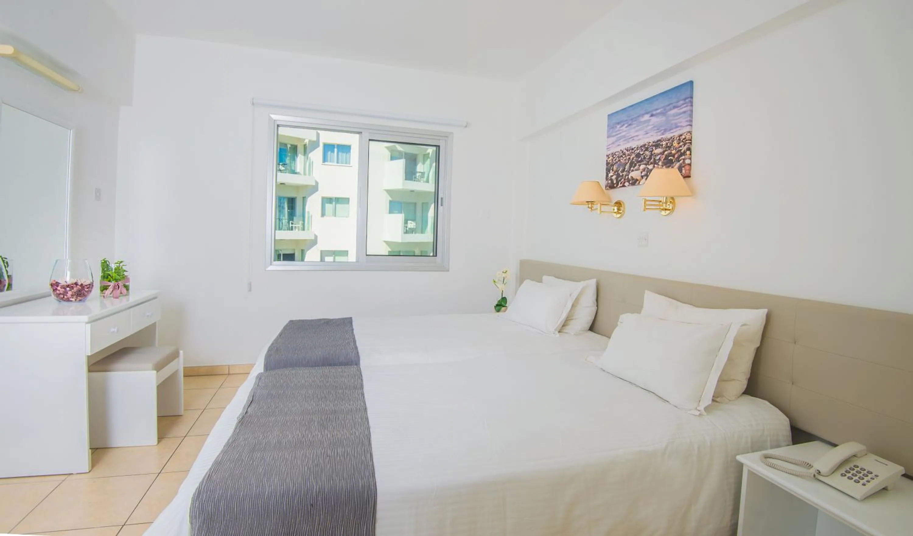 Bed in Alva Hotel Apartments