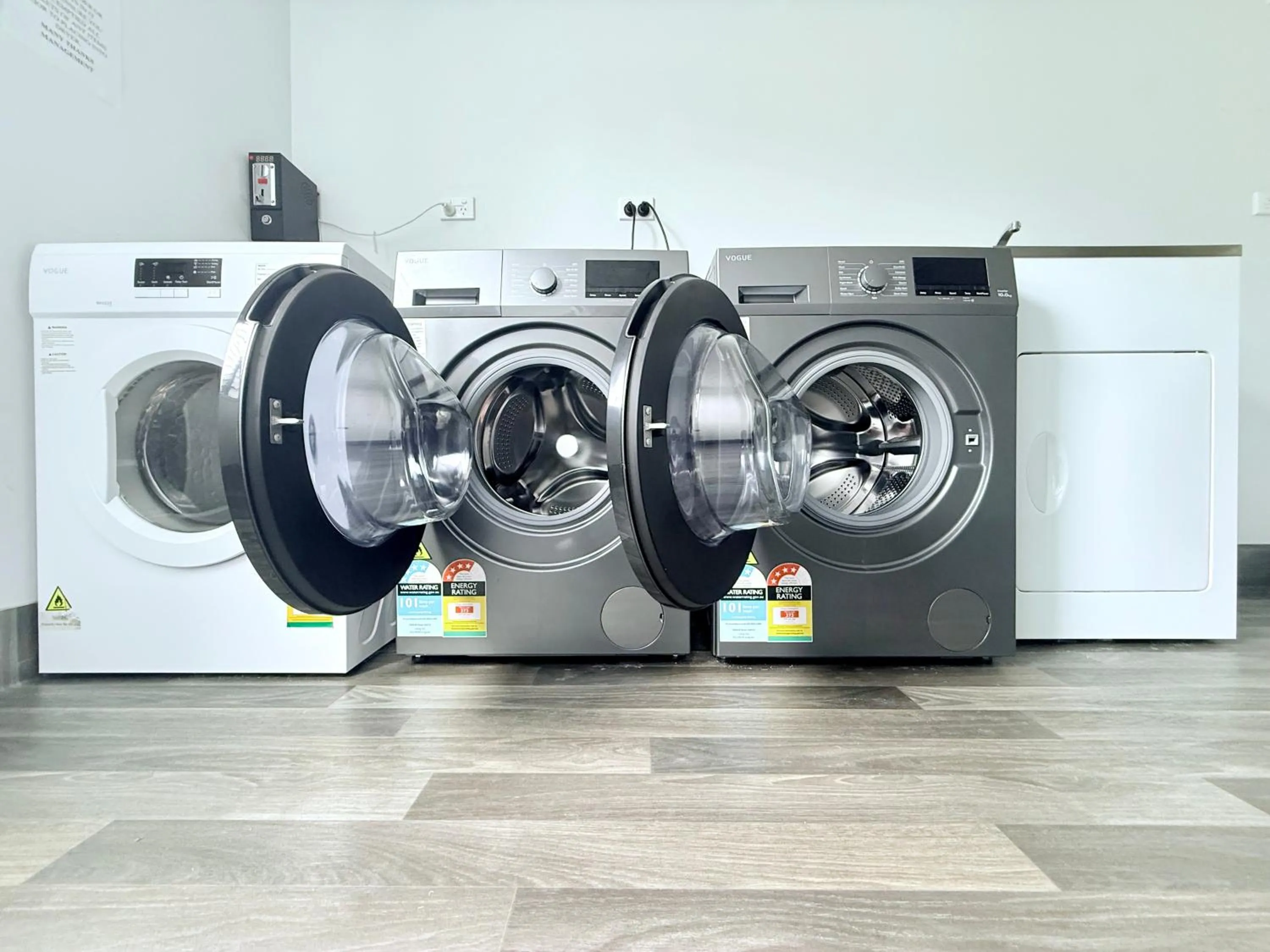 washing machine in BKs Premier Motel Hamilton